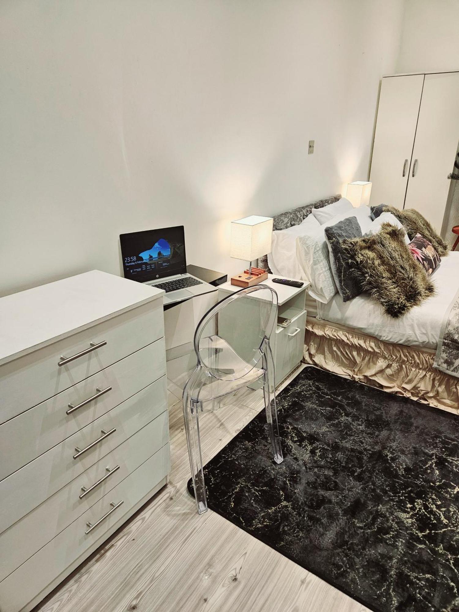 Apartment The Regent - Entire In - Prime Location