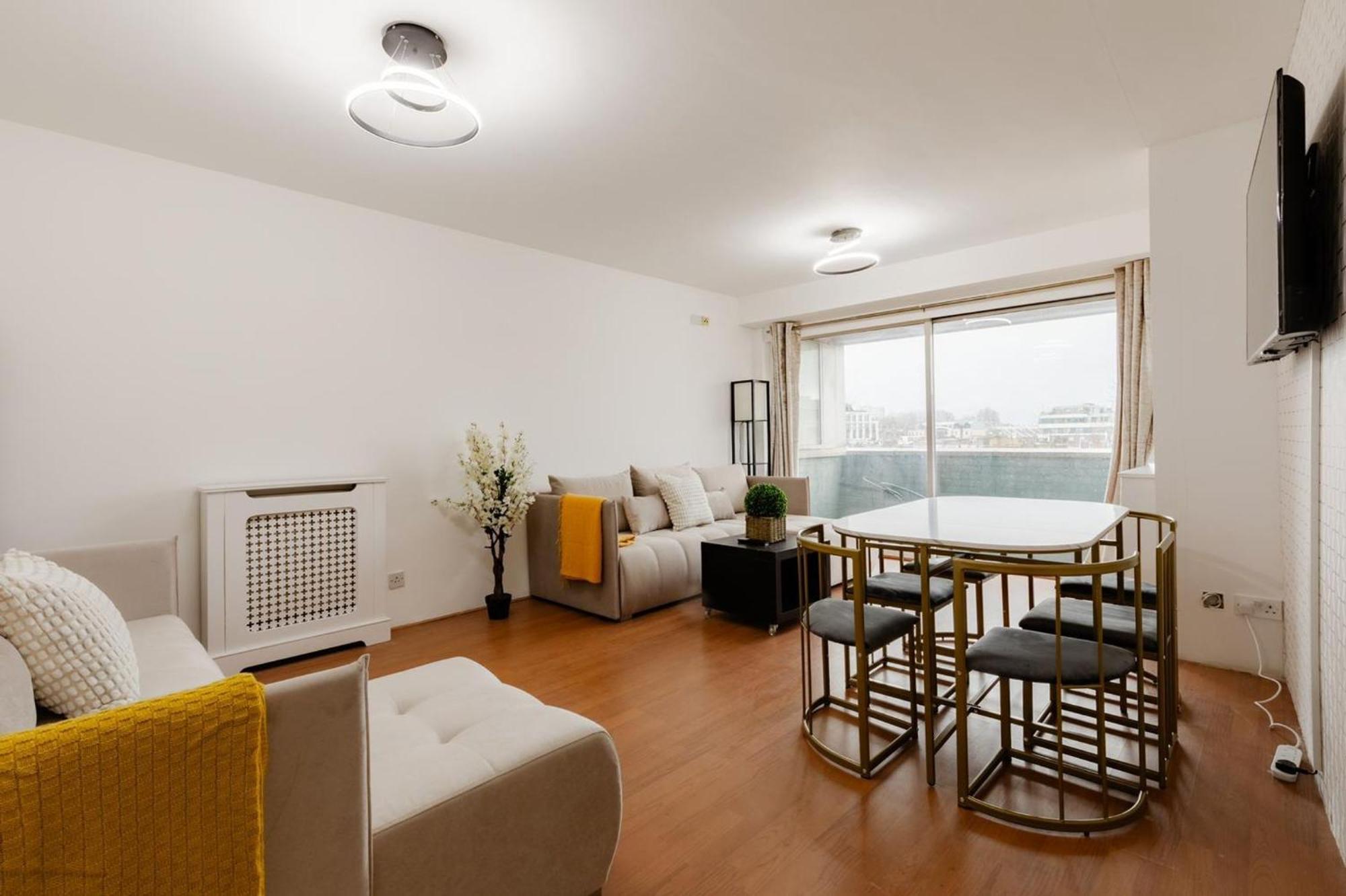 Luxurious Entire In Paddington Apartment London