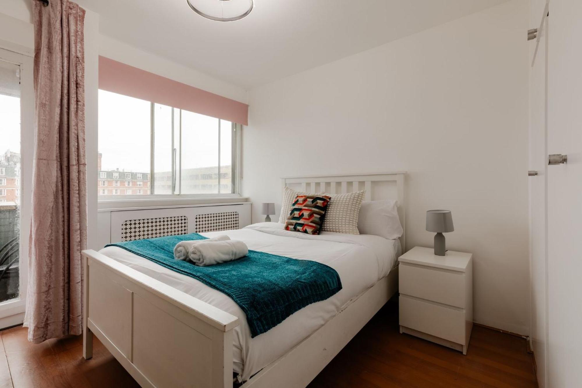 Luxurious Entire In Paddington Apartment London