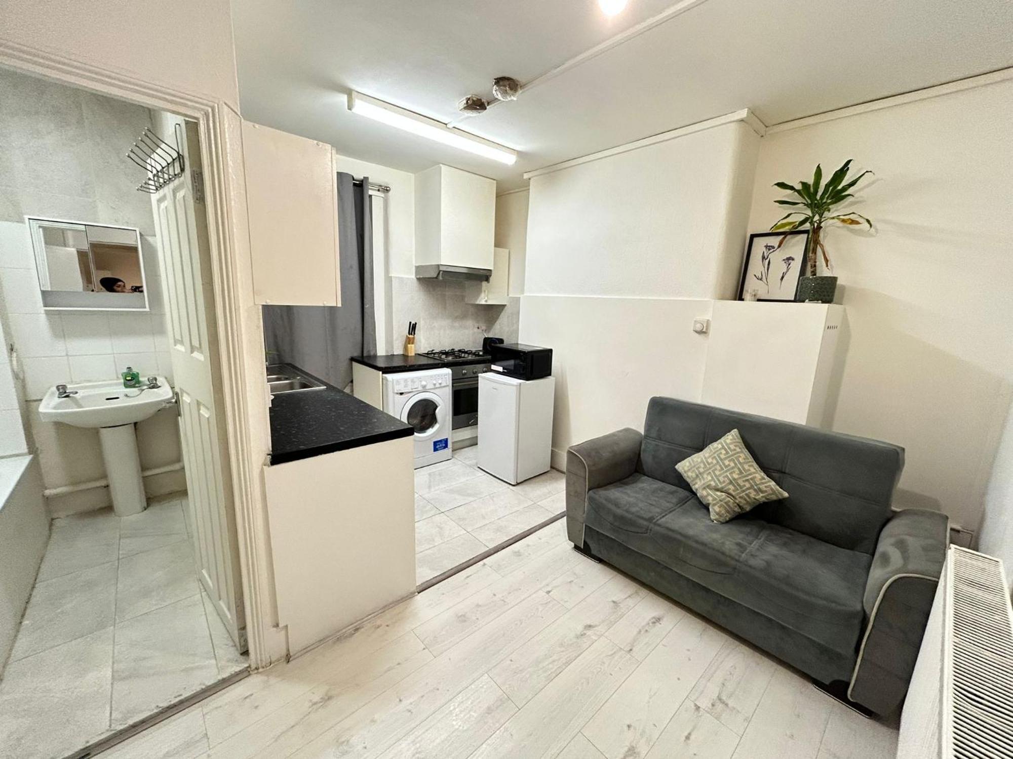 Ground Floor One Bedroom Flat Appartamento Londra