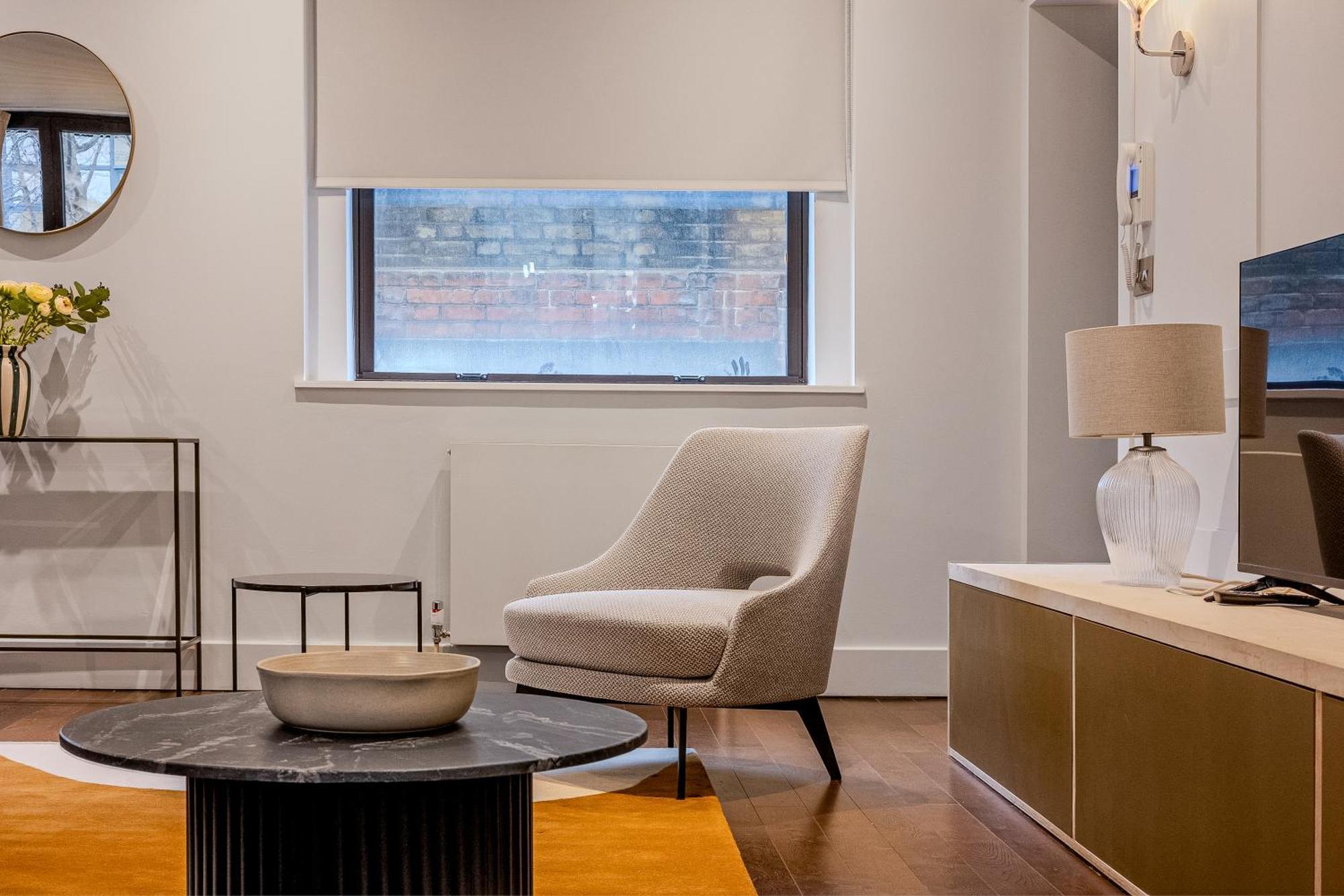 Brand New 1br, 3 Min To Blackfriars St!
