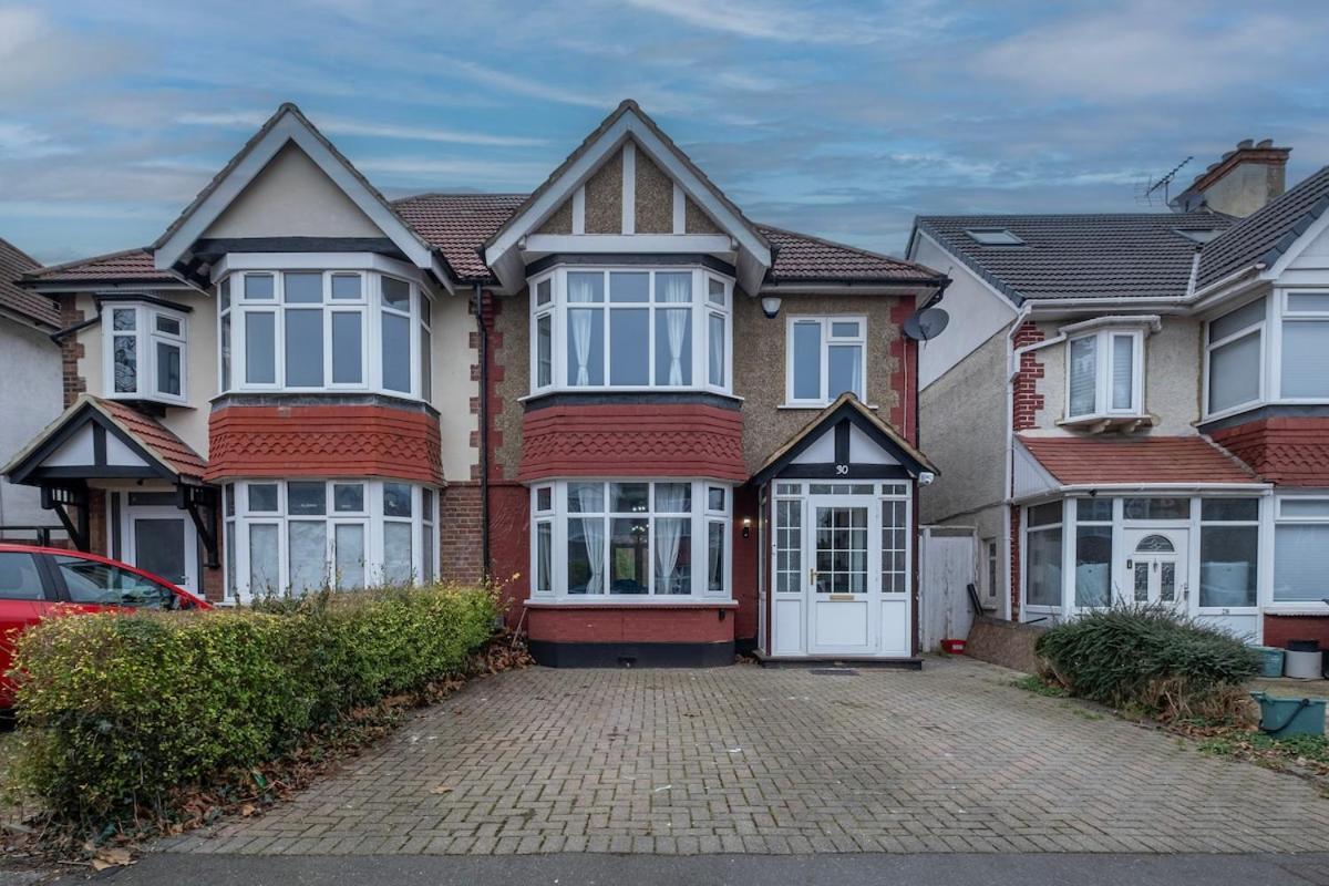 Stylish 3br House Close To Wembley Stadium And Arena Ferienhaus London