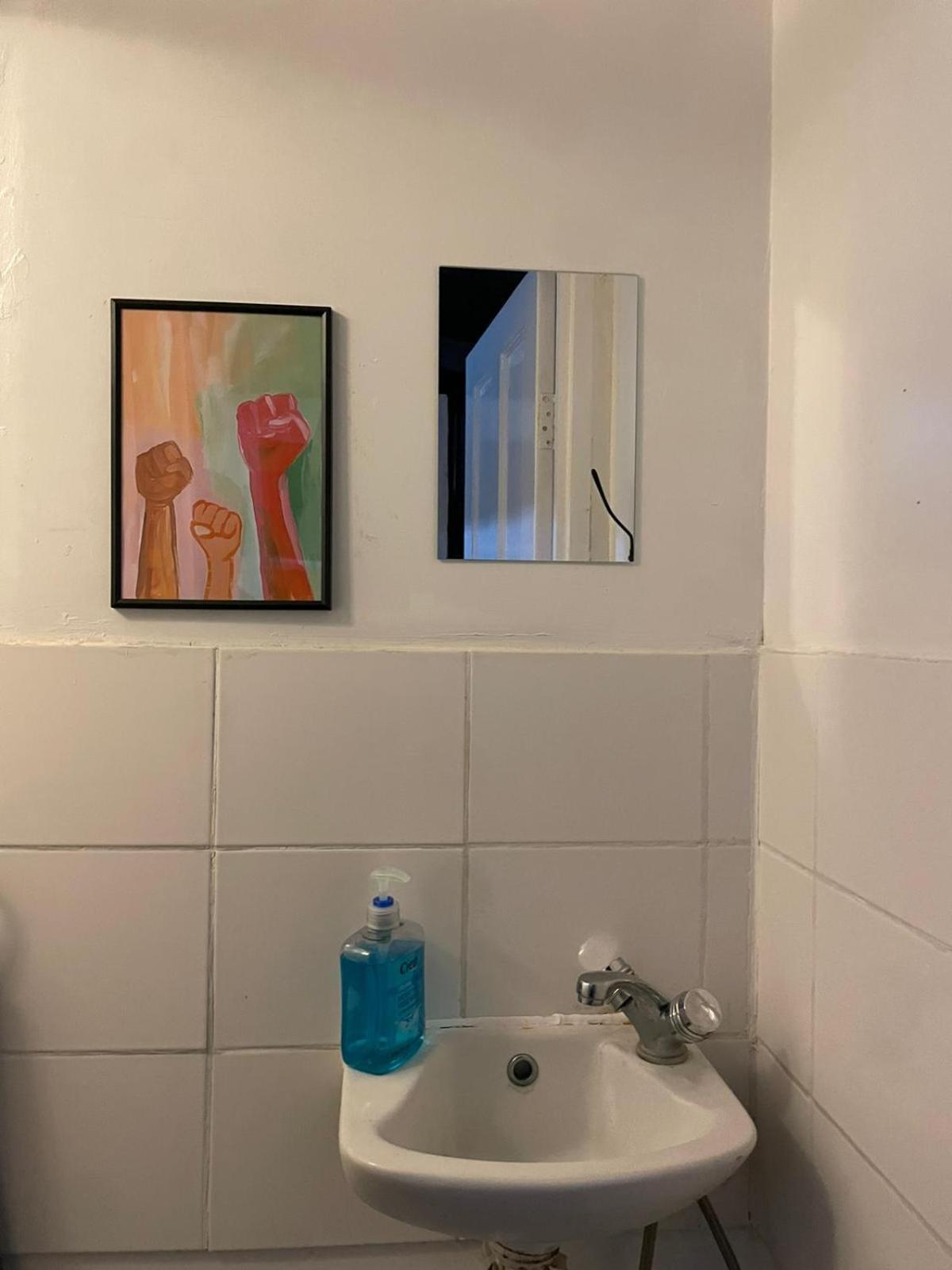 Cosy Double A Stones Throw From Wembley Stadium Gasthof