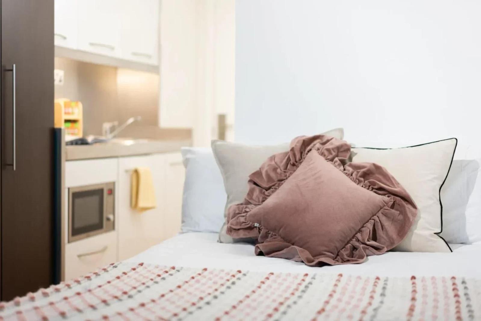 Premium And At Chapter Portobello In Apartment *