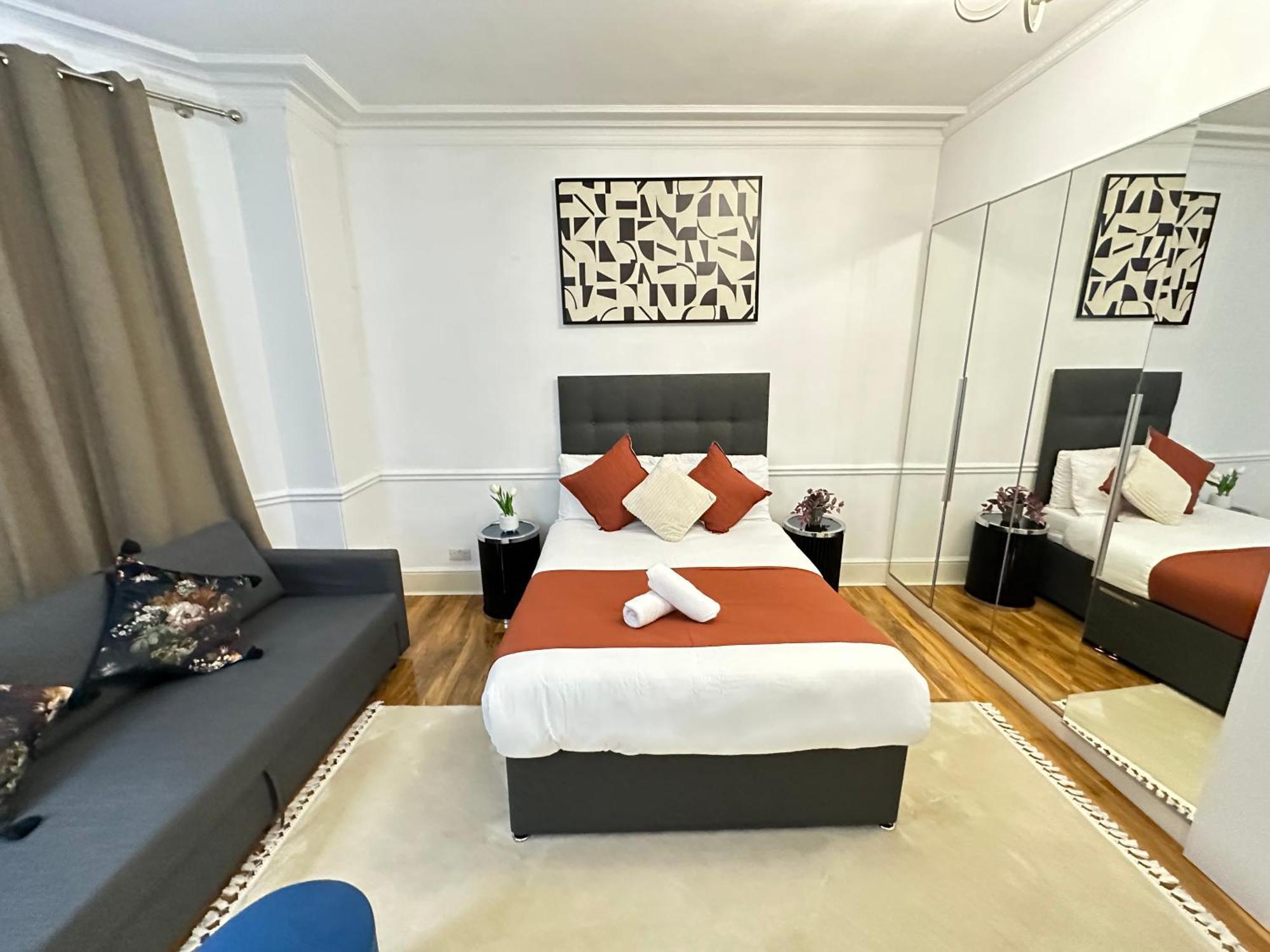 Oxford St Luxurious London