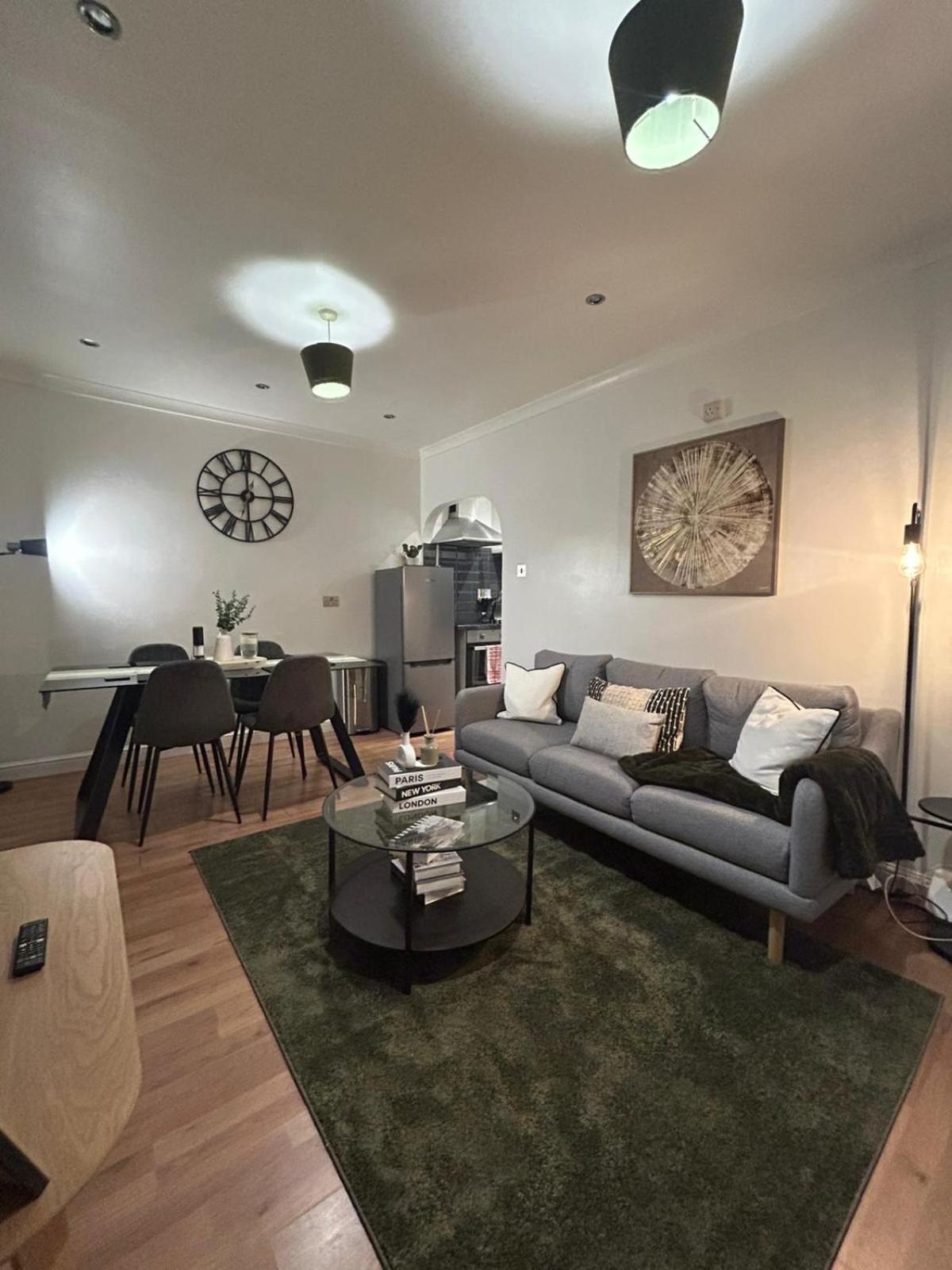 Appartement Cosy Paddington 2 Bedroom Prime Location Londen