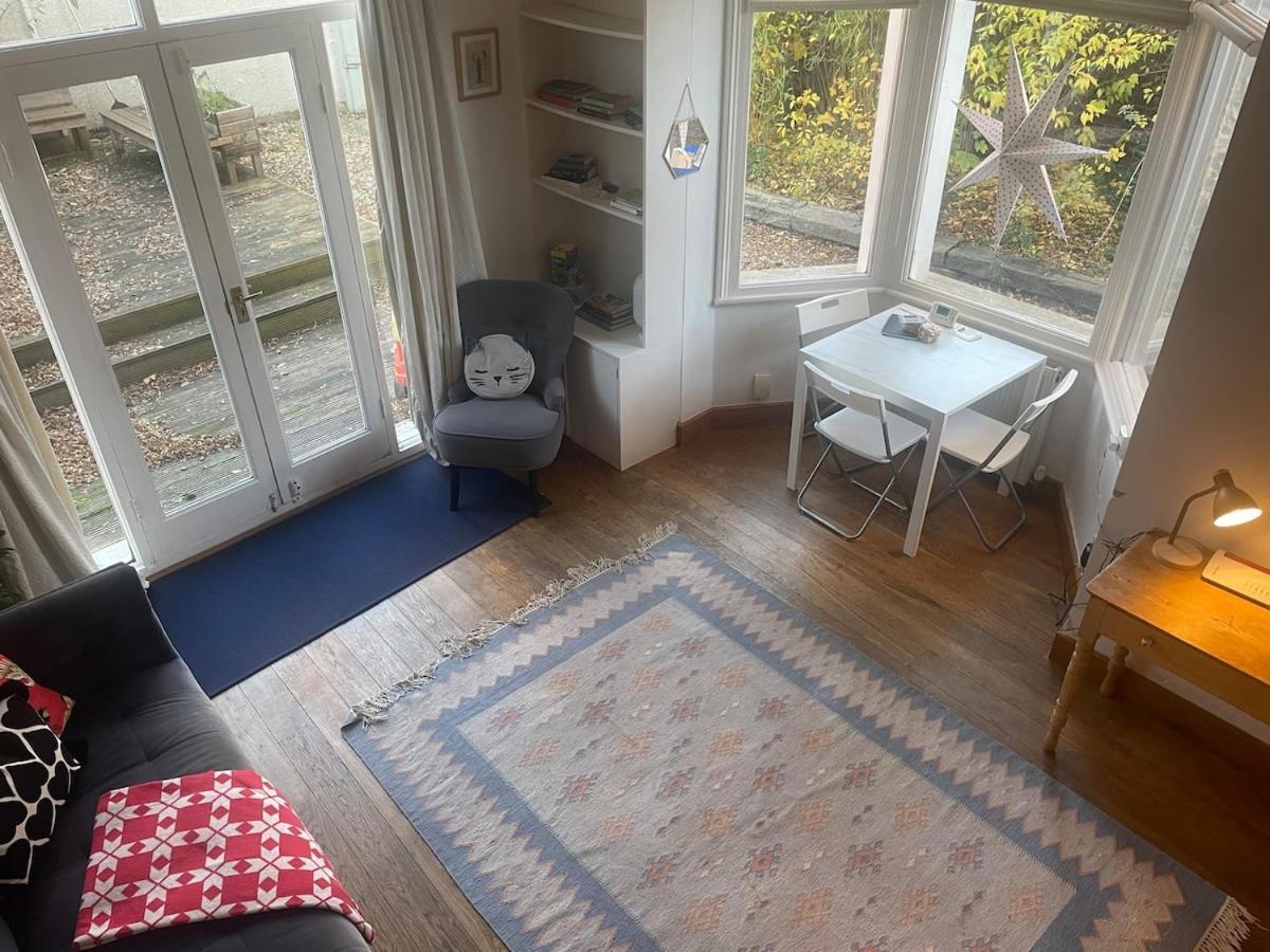 Apartment Charming 10 Mins From London