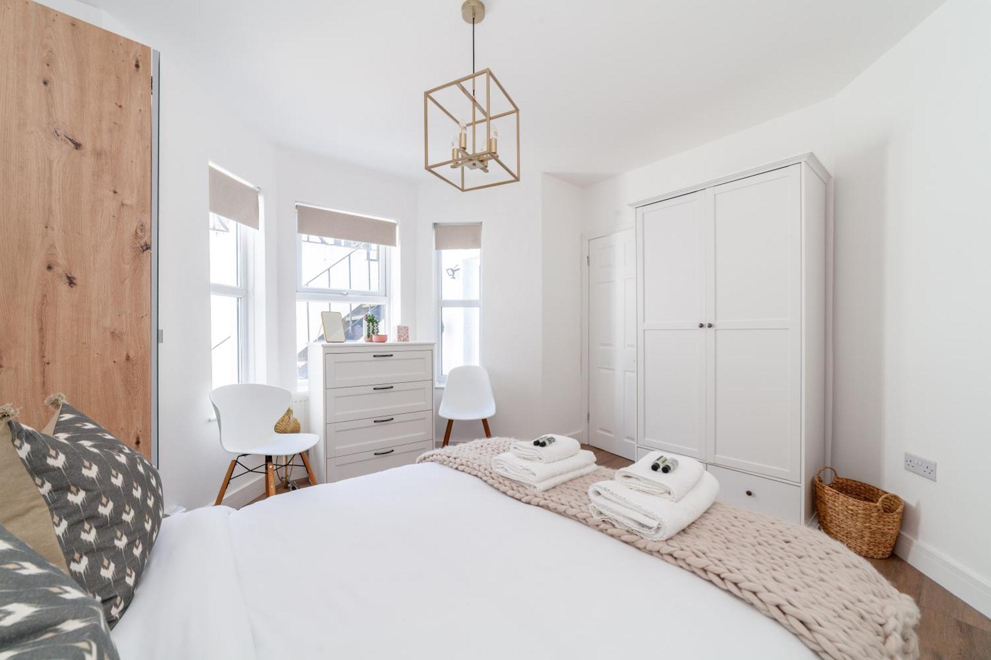 Renovated 2br Flat With Garden, Hammersmith * London