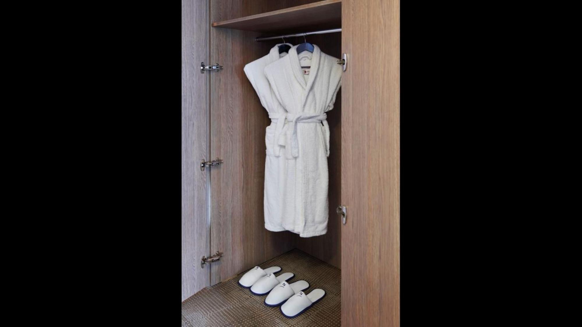 Hotel Novotel West 4*