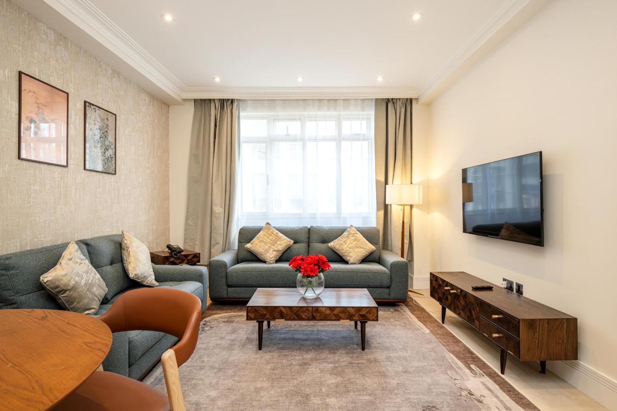 Fountain House - Aparthotel 5*