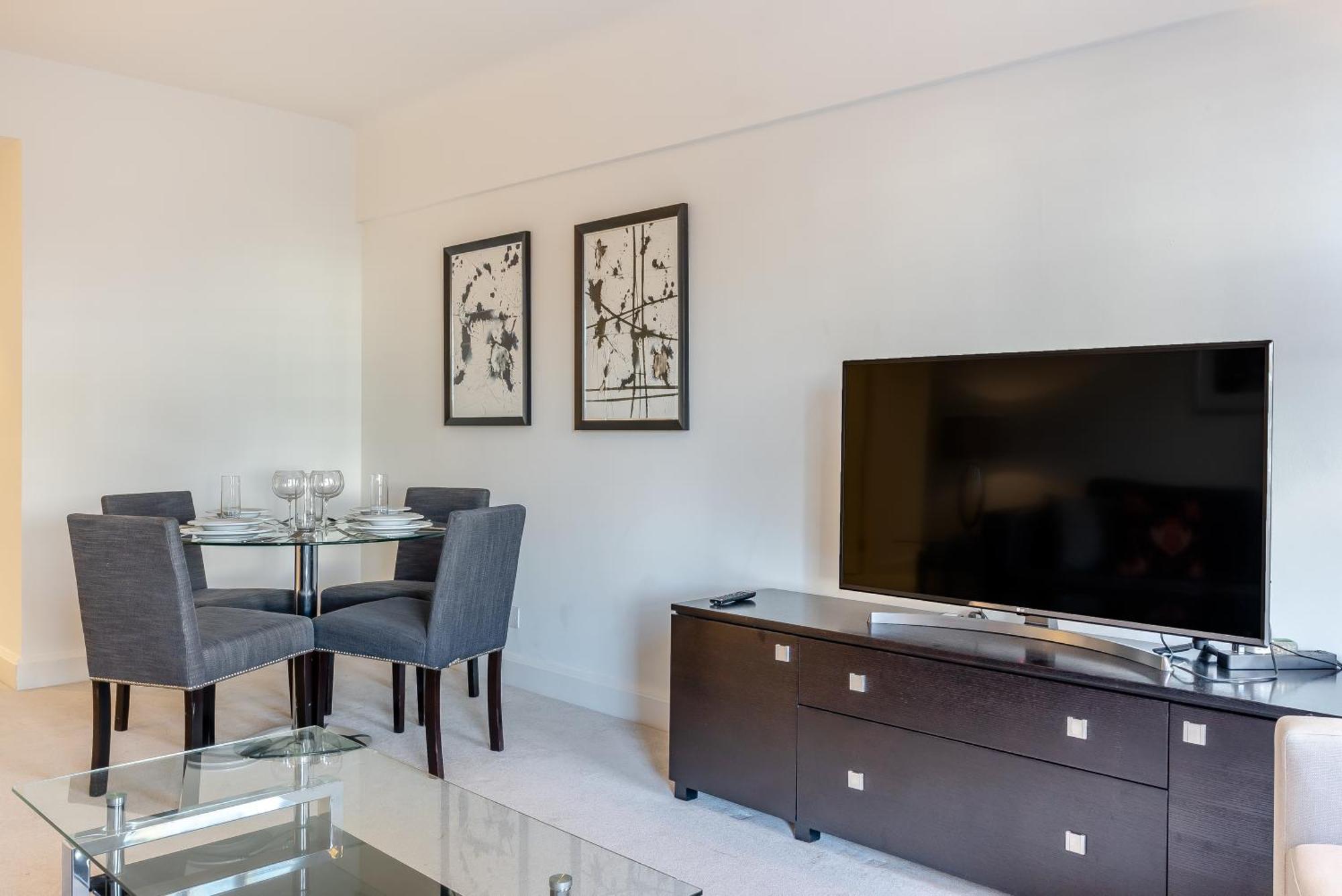Pelham Court * Londra