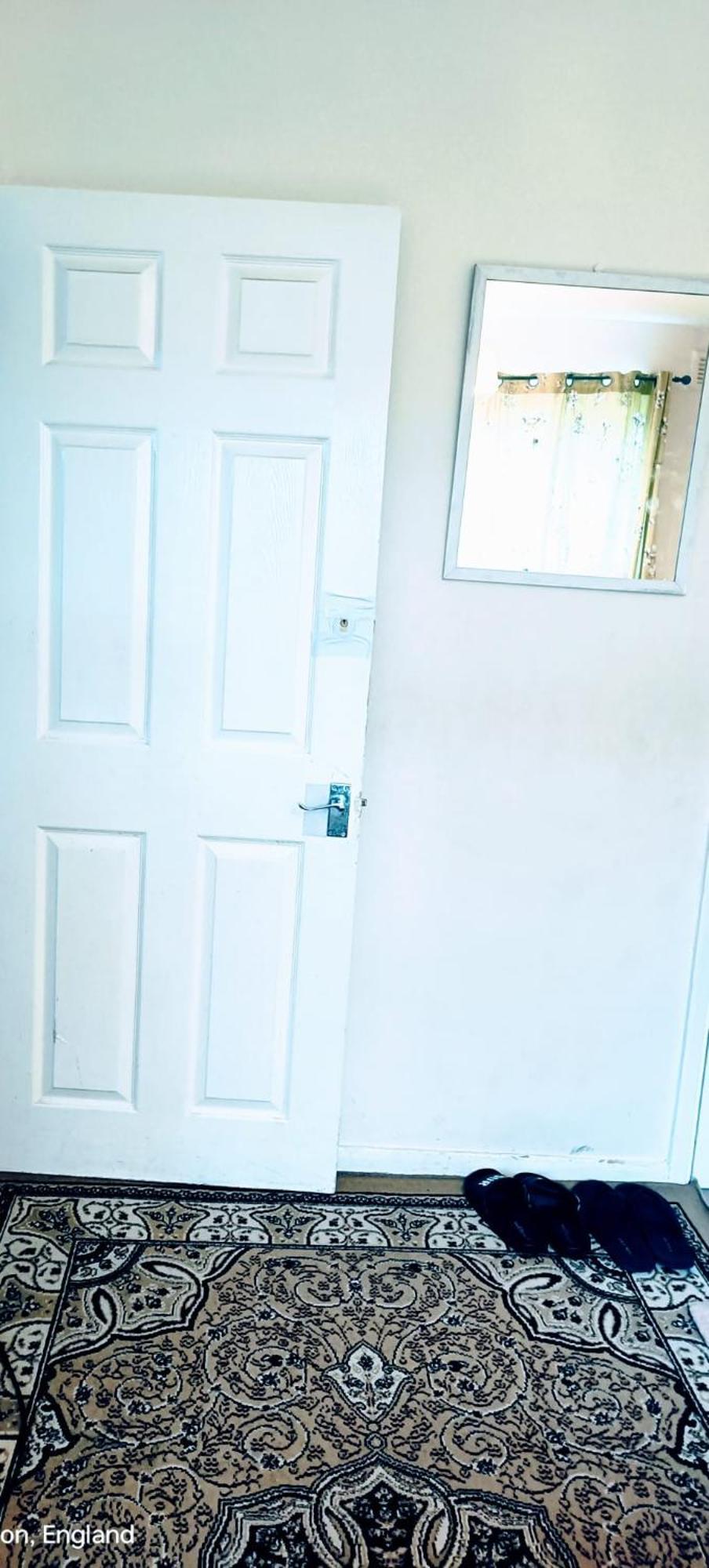 London's Bed With Breakfast & Free Parking Privatunterkunft London
