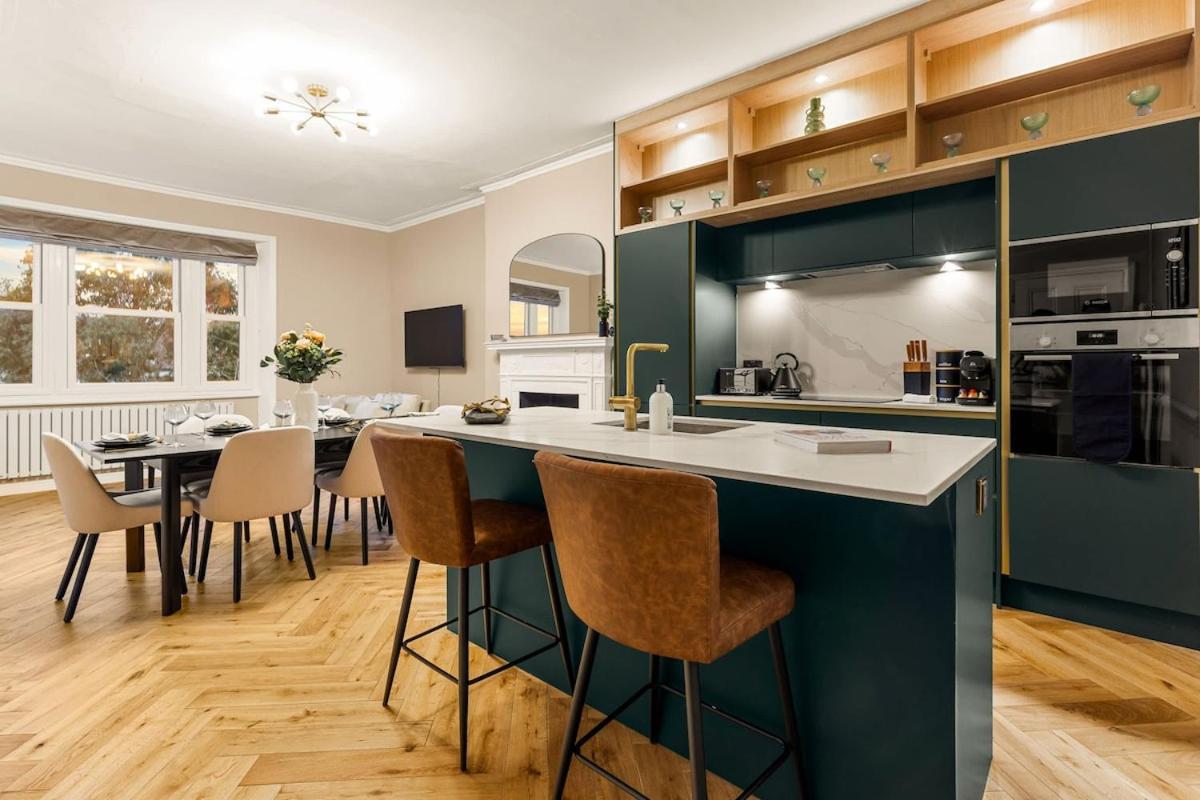Superb 2 Bedroom Retreat In Belsize Park Lägenhet