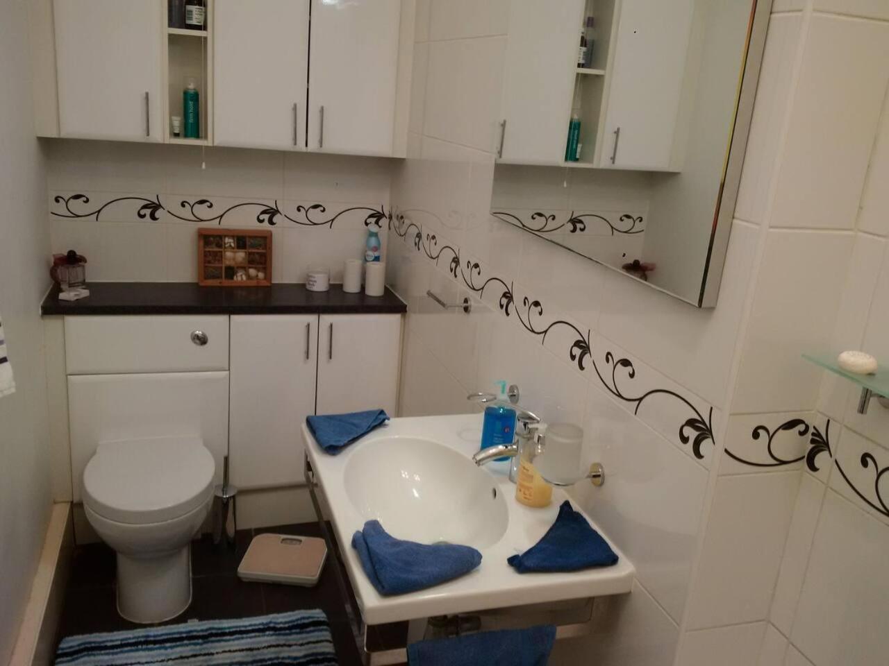 Beautiful 1-bed In Kensington Appartement Londen
