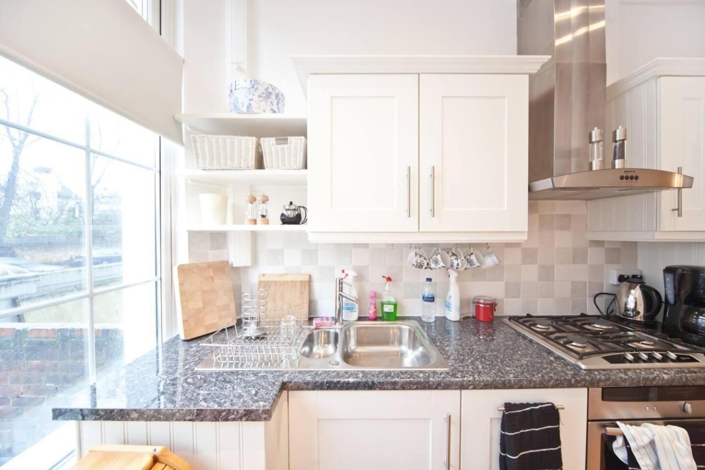 Appartement Beautiful 1-bed In Kensington Londen