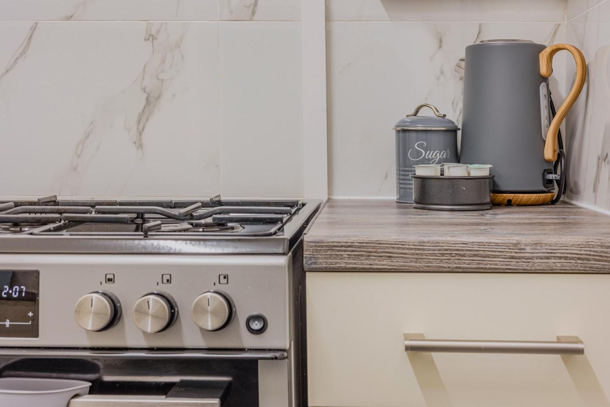 Lovely 2br Battersea, 7min Clapham Junction St Apartment