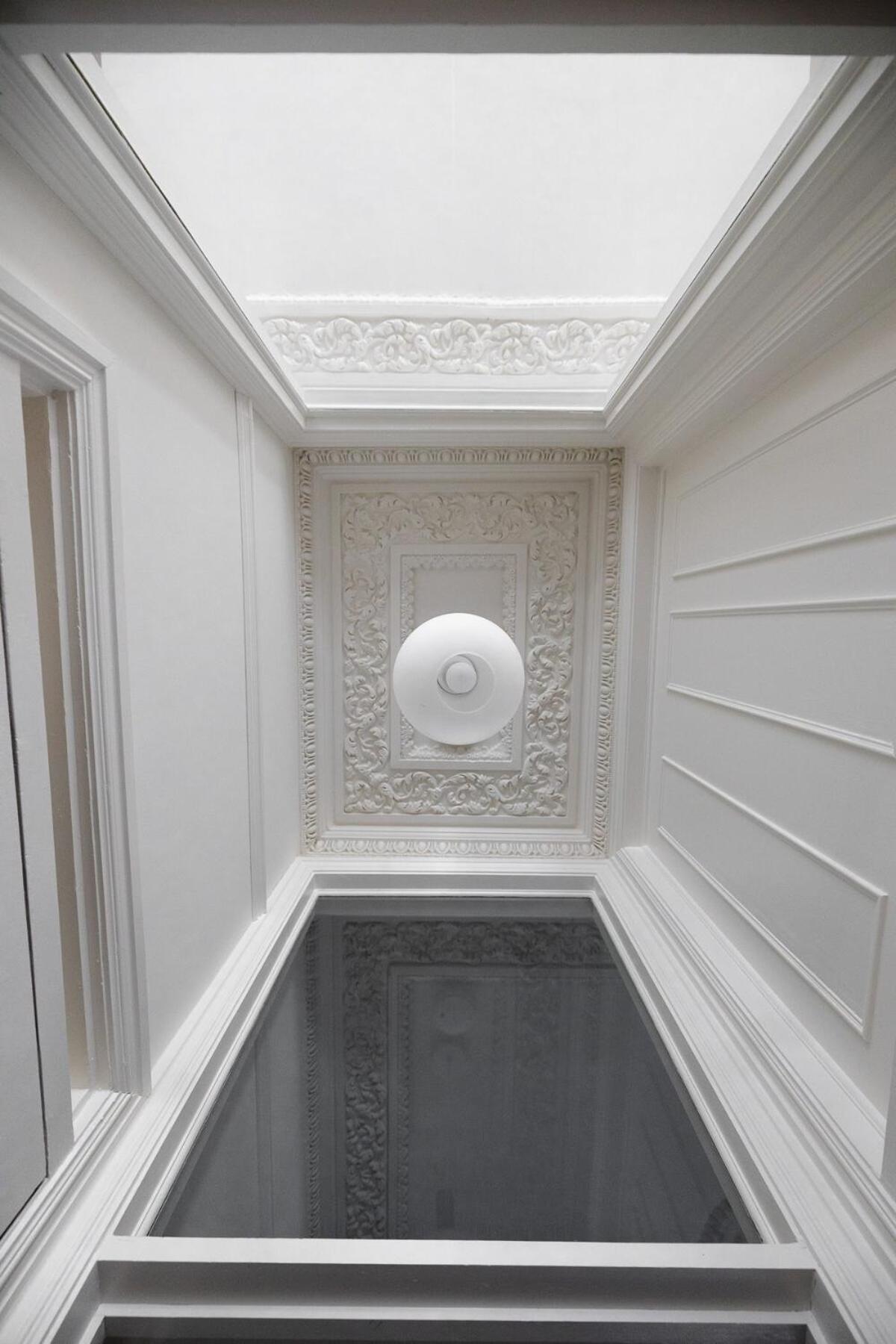 Elegant 1 Bed Kensington Flat- Sleeps 4 *