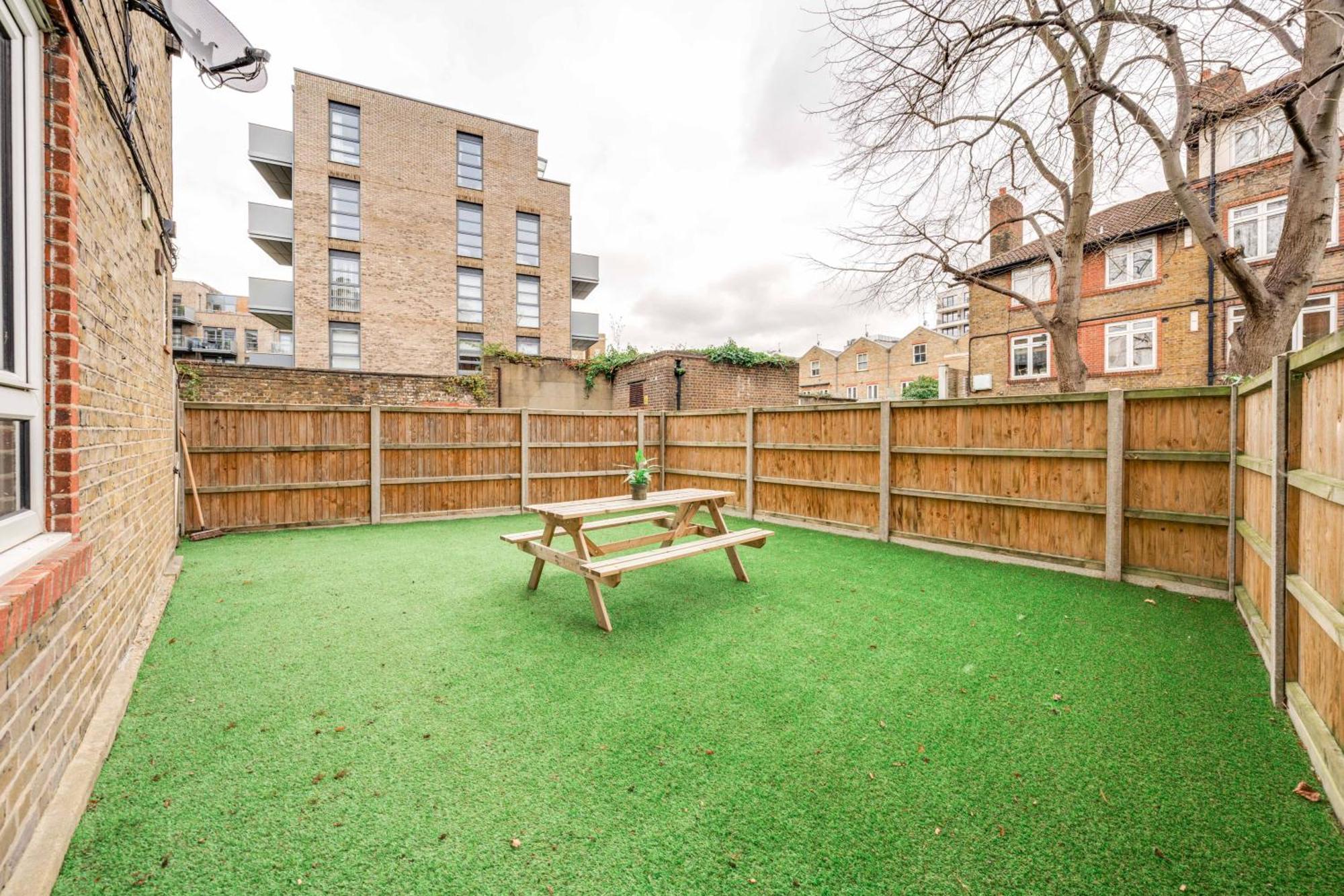 Stylish Flat, Bridge, Free Weekend Parking Lägenhet London