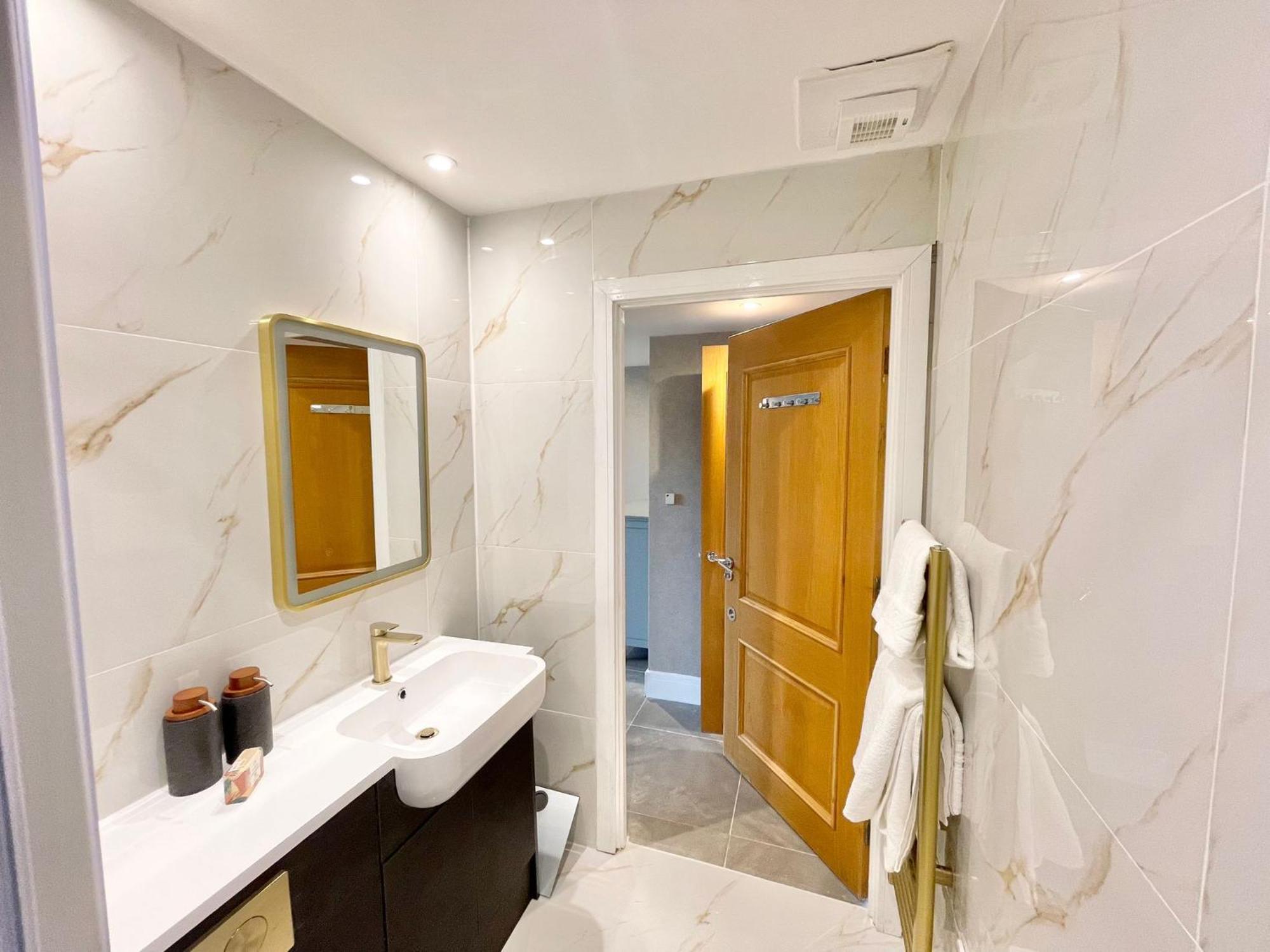 Appartement Beautiful 3 Bdr With Ac And Terrace In Paddington Londres