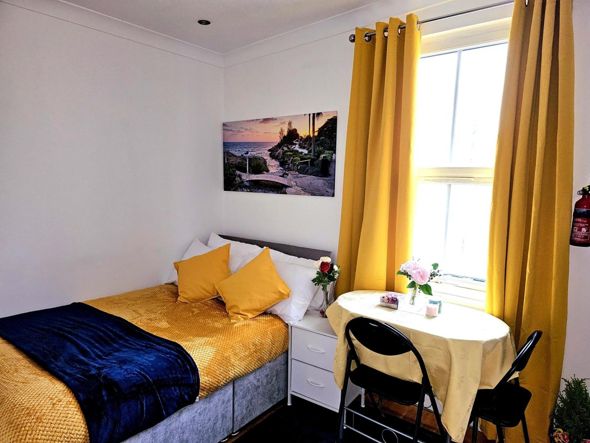 Elegant Spacious In * London