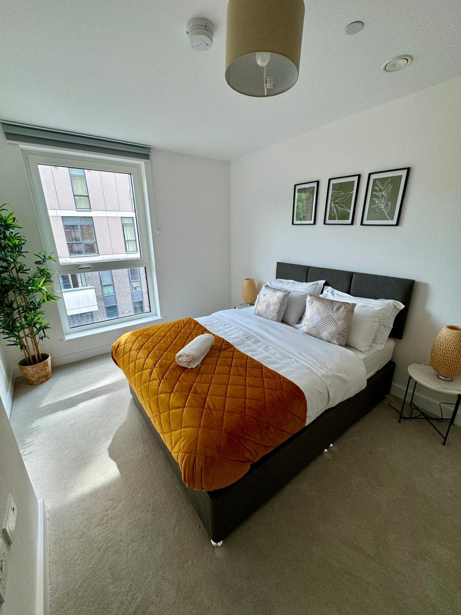 Amazing In Canary Wharf Two Bedroom * Londra