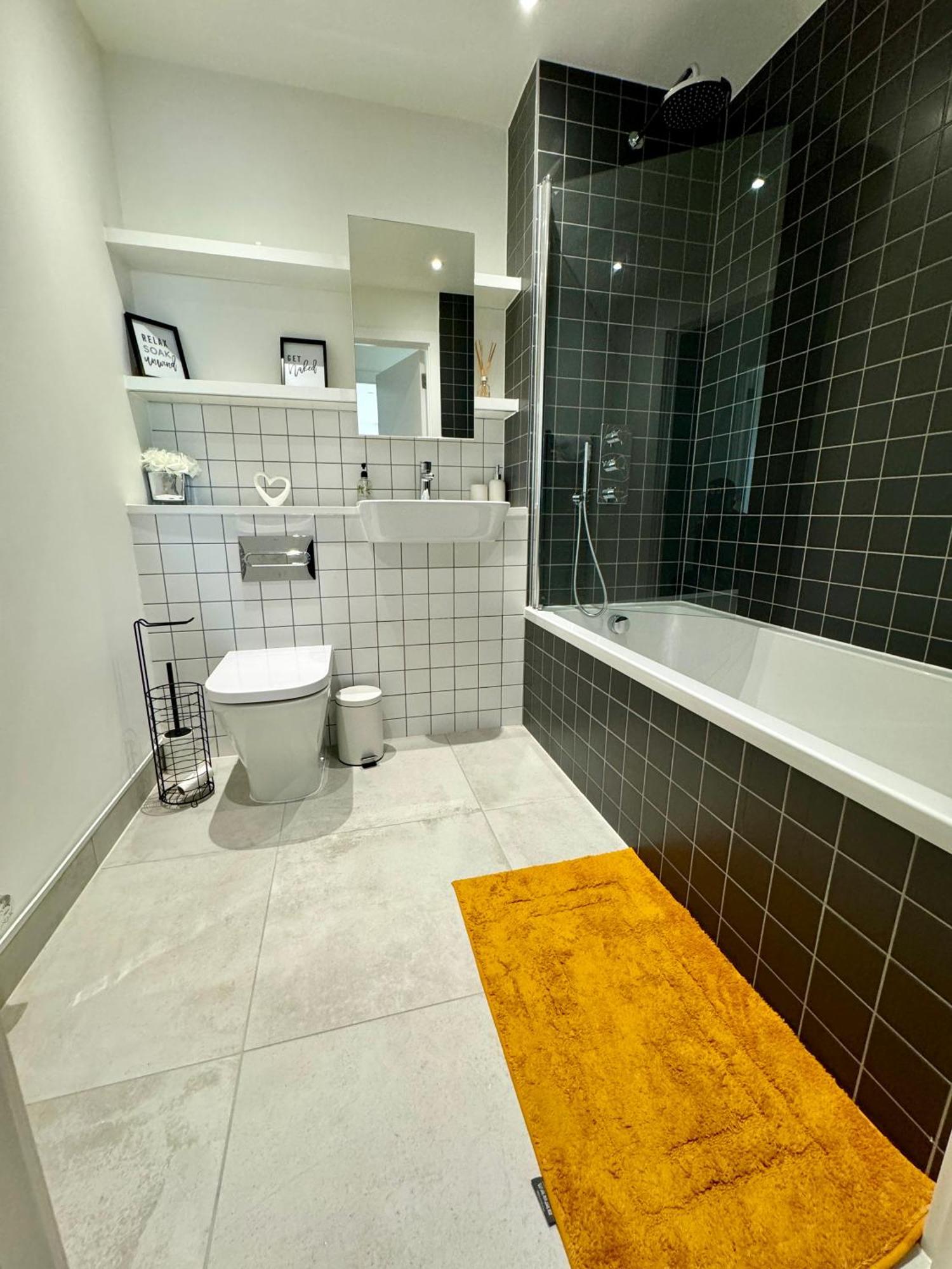 Amazing In Canary Wharf Two Bedroom Appartamento