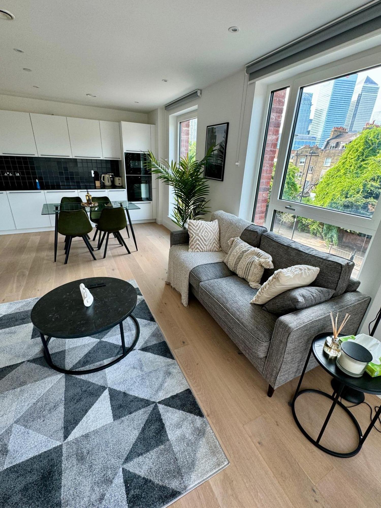 Amazing In Canary Wharf Two Bedroom Appartamento *