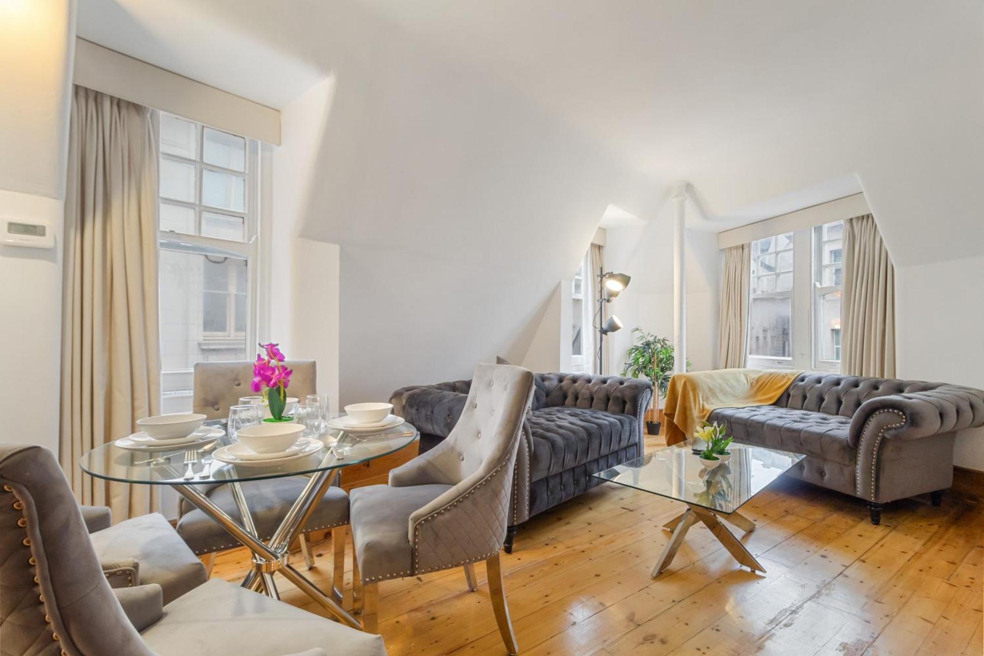 Appartamento Elegant 3-bedroom In The Heart Of Piccadilly Circus No Lift- 4gl *