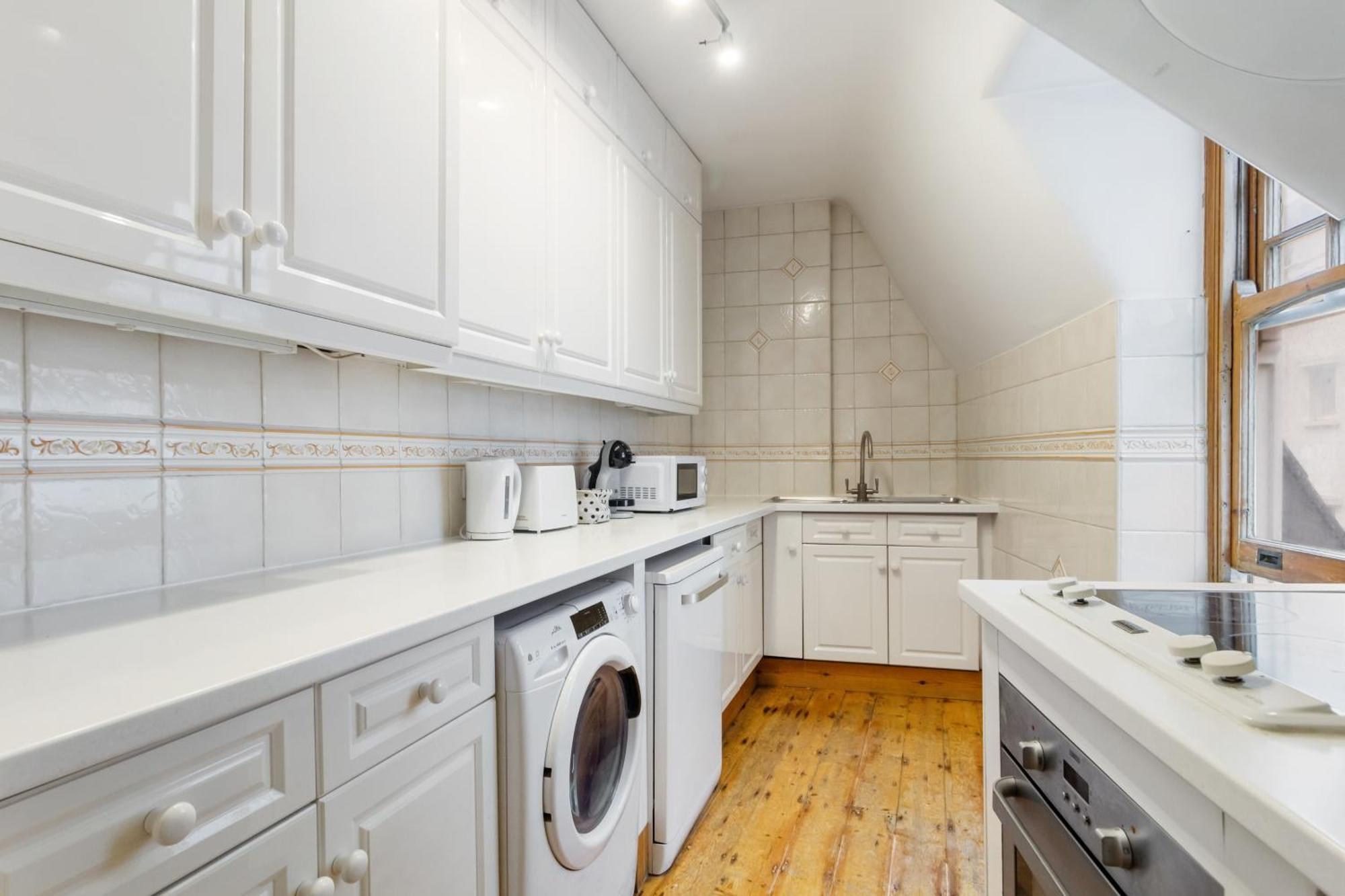 Elegant 3-bedroom In The Heart Of Piccadilly Circus No Lift- 4gl Appartamento Londra