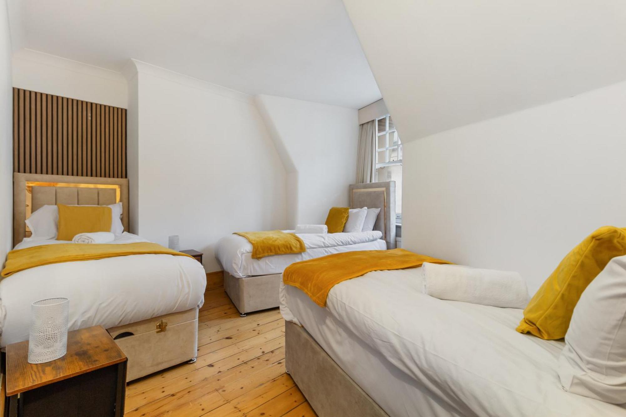 Elegant 3-bedroom In The Heart Of Piccadilly Circus No Lift- 4gl * Londra