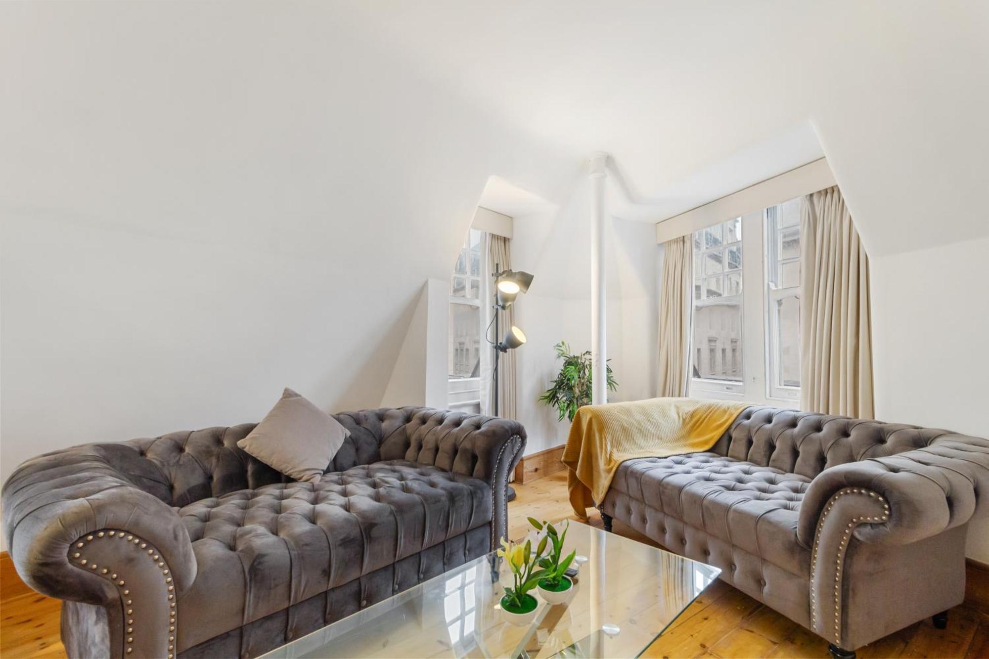 Appartamento Elegant 3-bedroom In The Heart Of Piccadilly Circus No Lift- 4gl