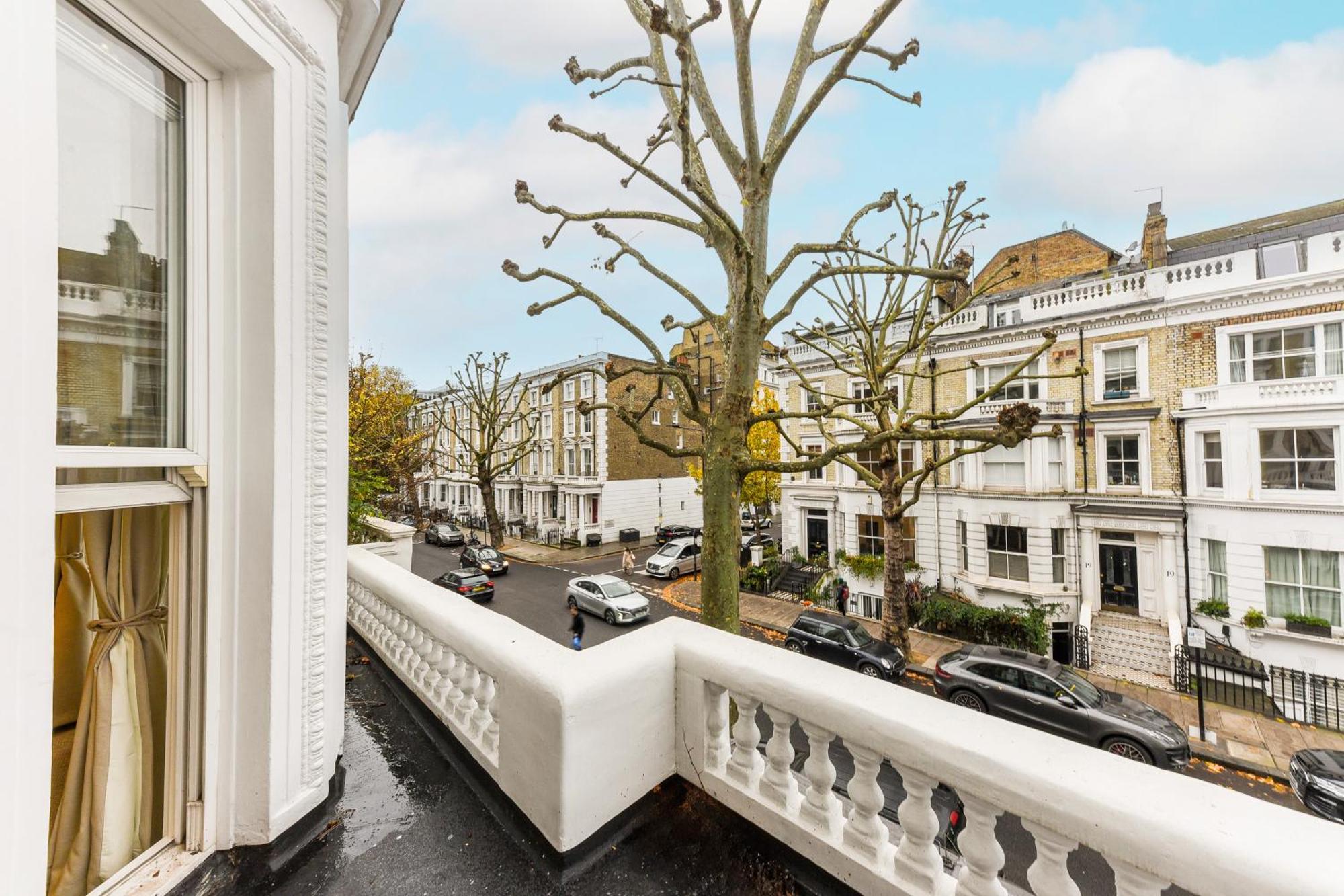 Elegant 1 Bed Kensington Flat- Sleeps 4