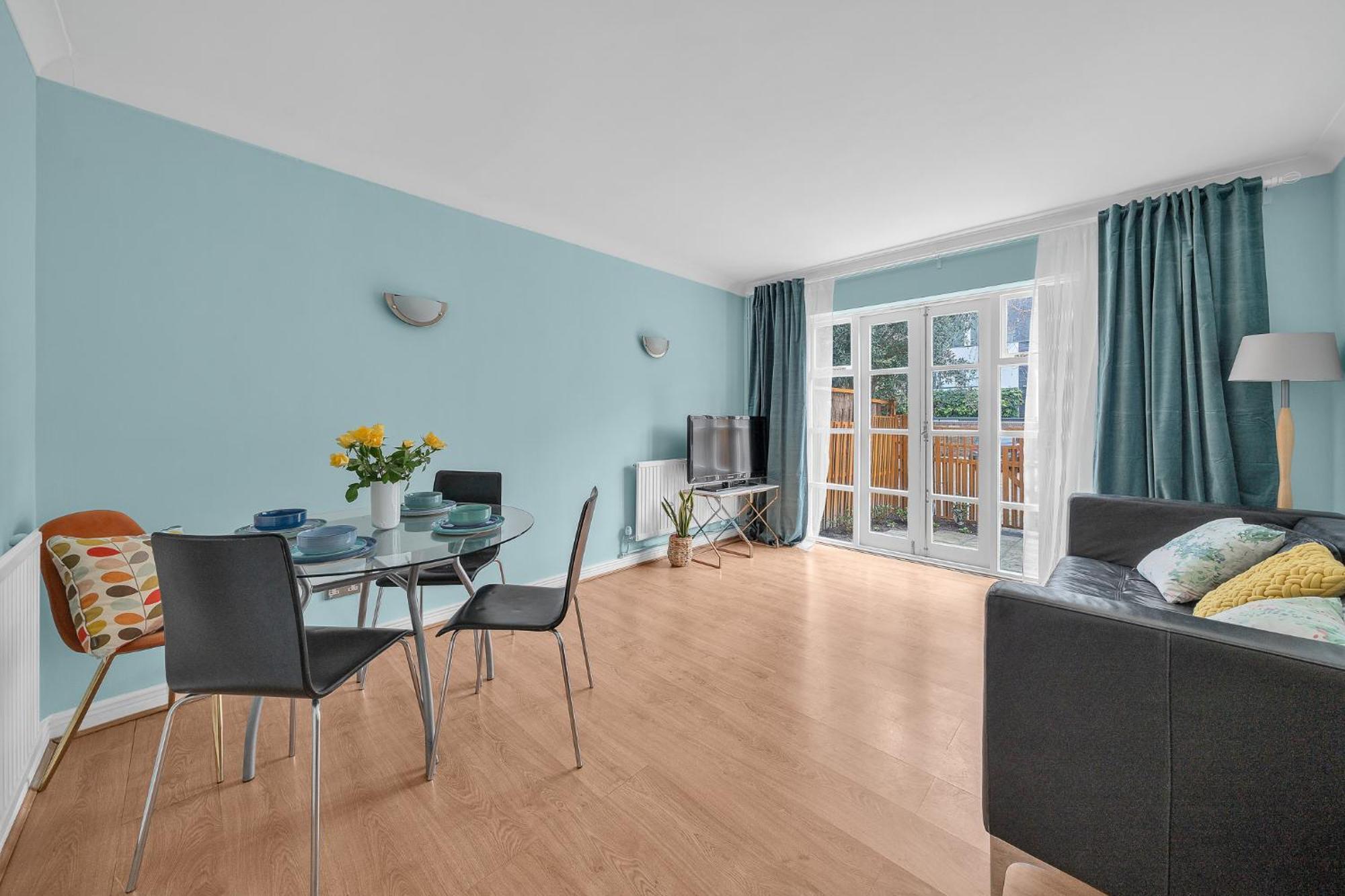 Tower Bridge 2 Bedrooms House Londen