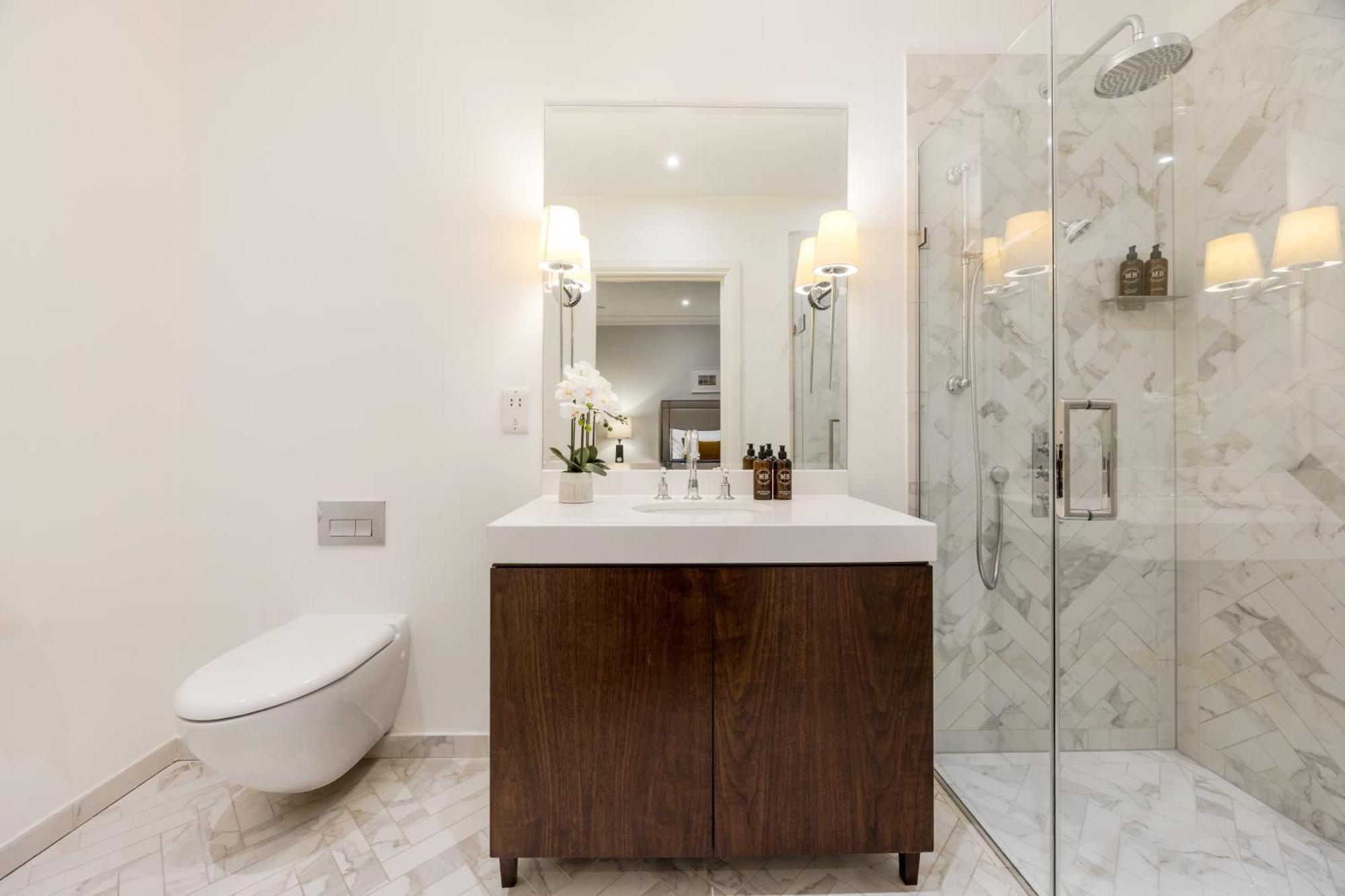 Buckingham & Lloyds Knightsbridge 5* Londen