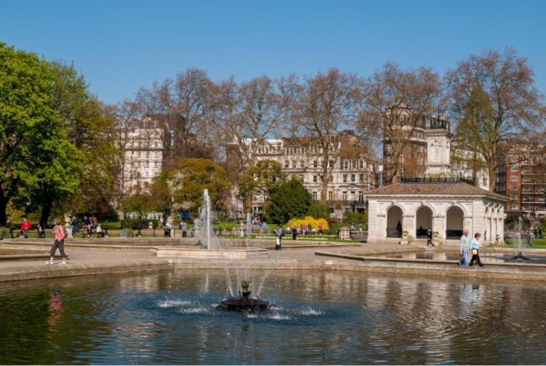 Sophisticated 2 Bed Apartment, Hyde Park Londen