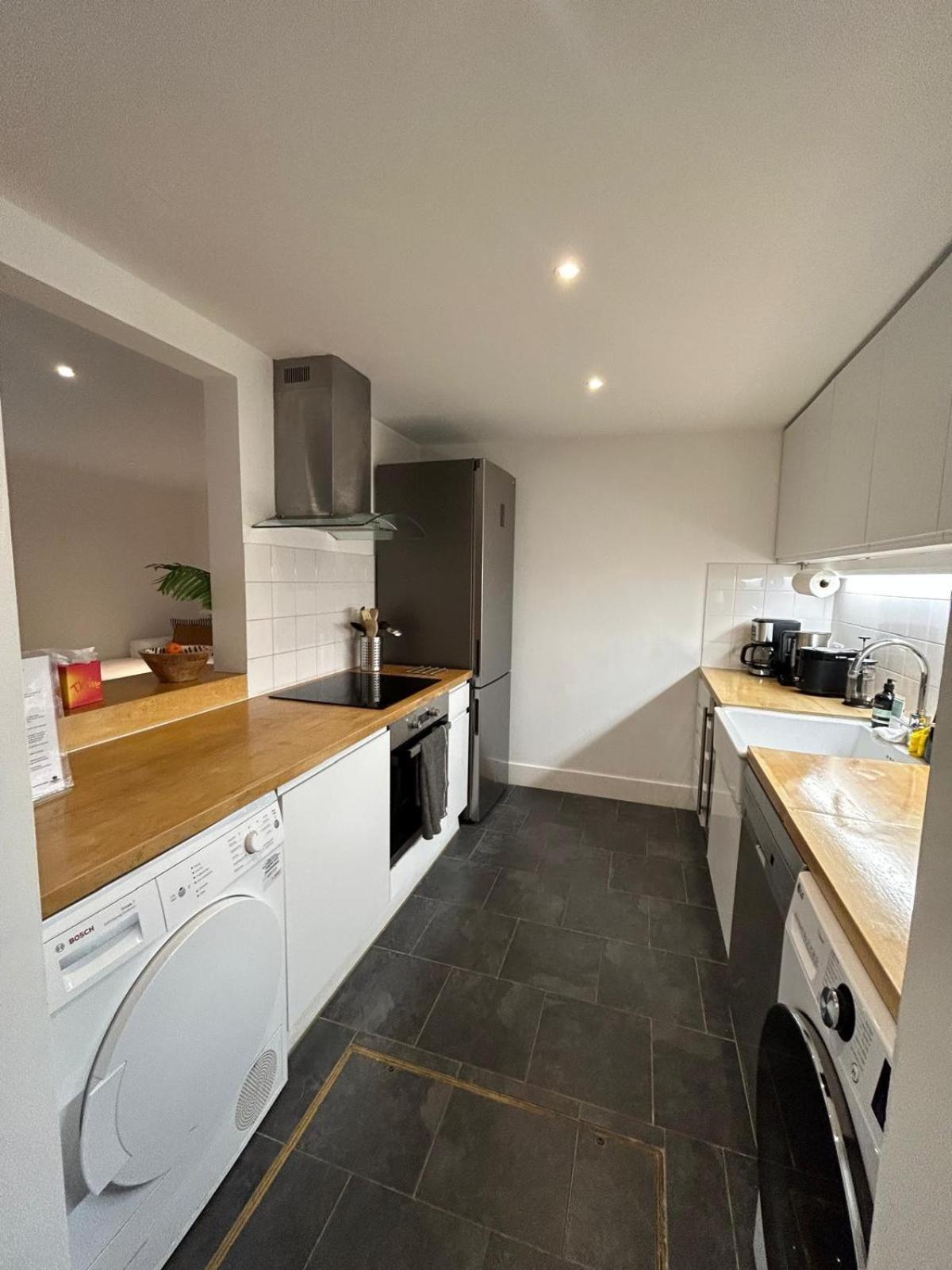 Sophisticated 2 Bed Apartment, Hyde Park Appartement *