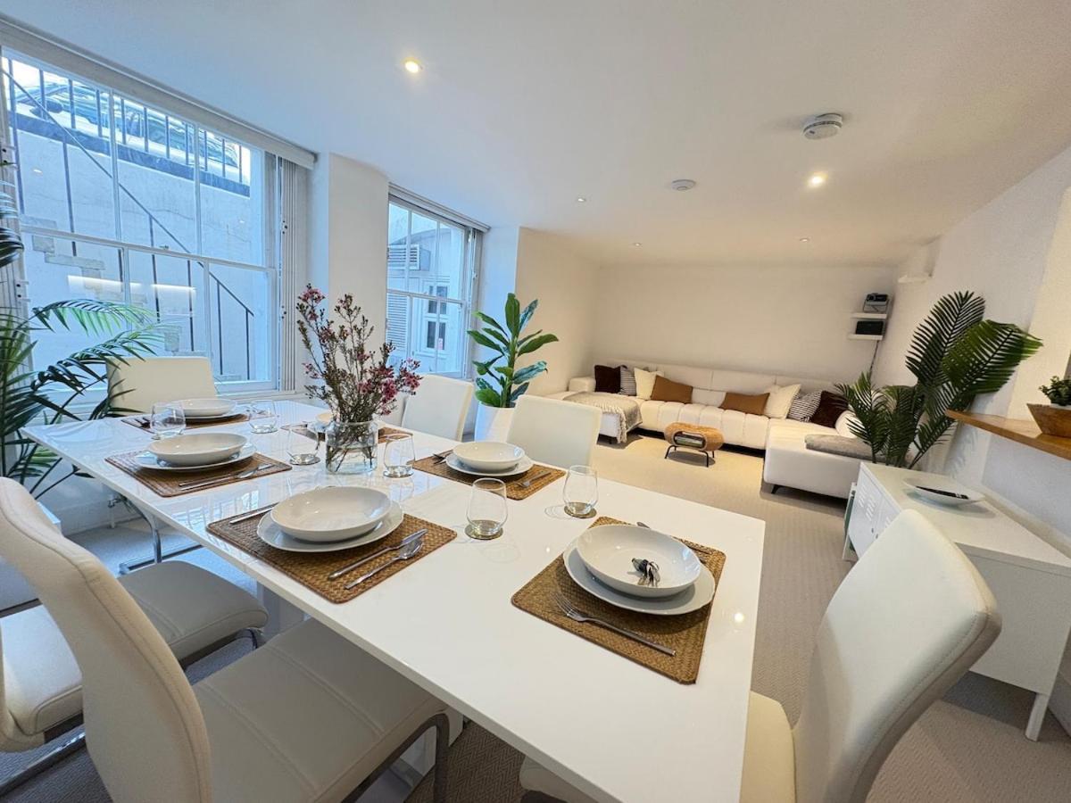 Sophisticated 2 Bed Apartment, Hyde Park Appartement *