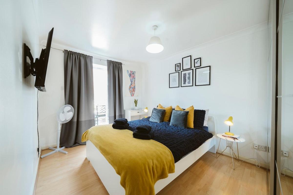 Apartment Cosy 2 Bdr Flat 5 Min To Excel Free Car Parking London