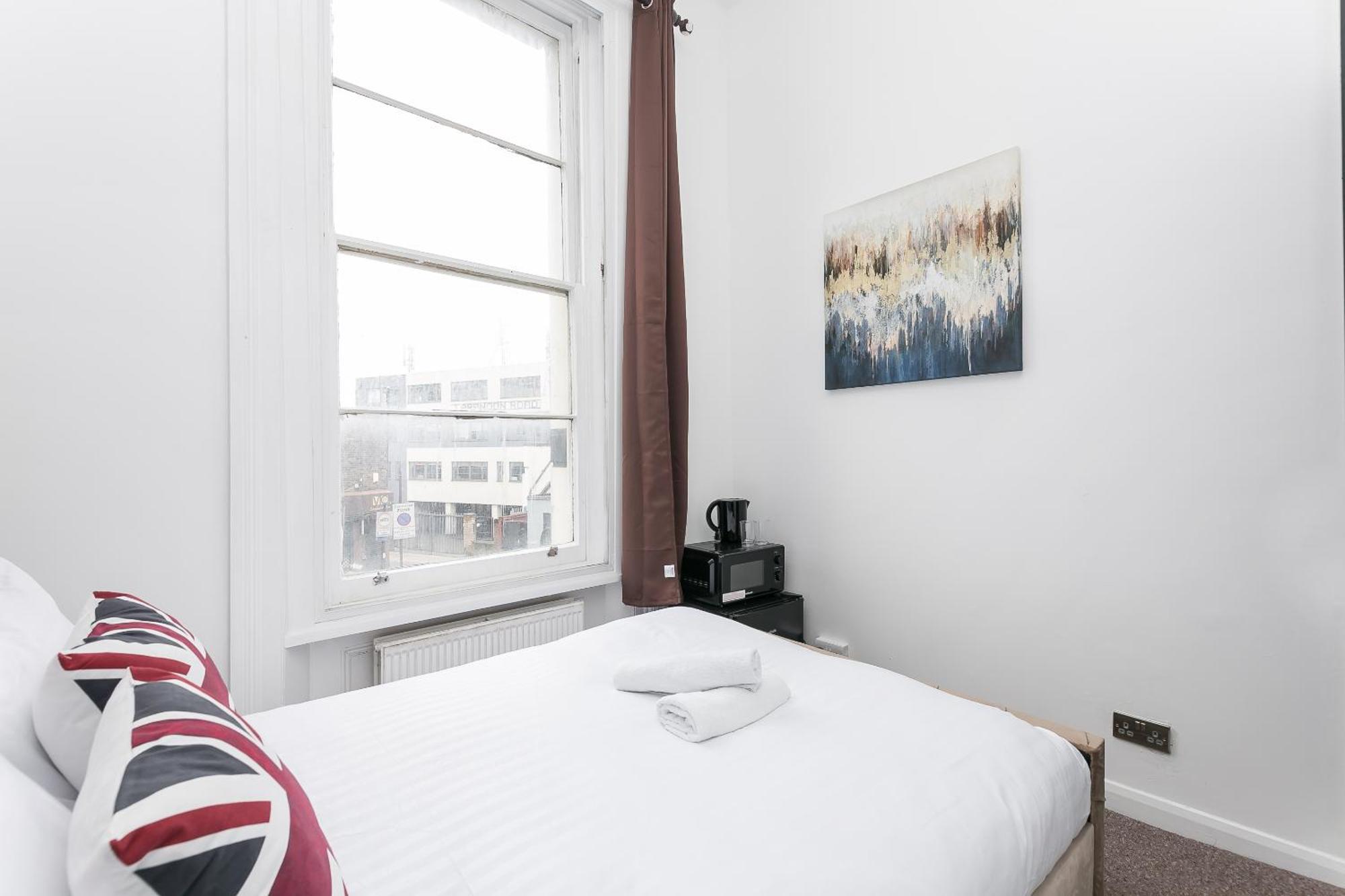 Hostel King Cross Collective - By Aura Londen