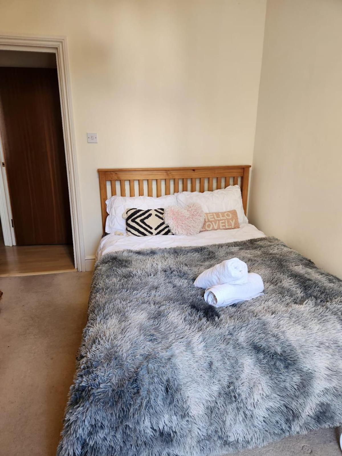 Leilighet Cosy High-ceiling Victorian Flat With Balcony - 2mins To Hyde Park, Kensington Palace, Nottinghill, High Street Kensington,2br 2baths London