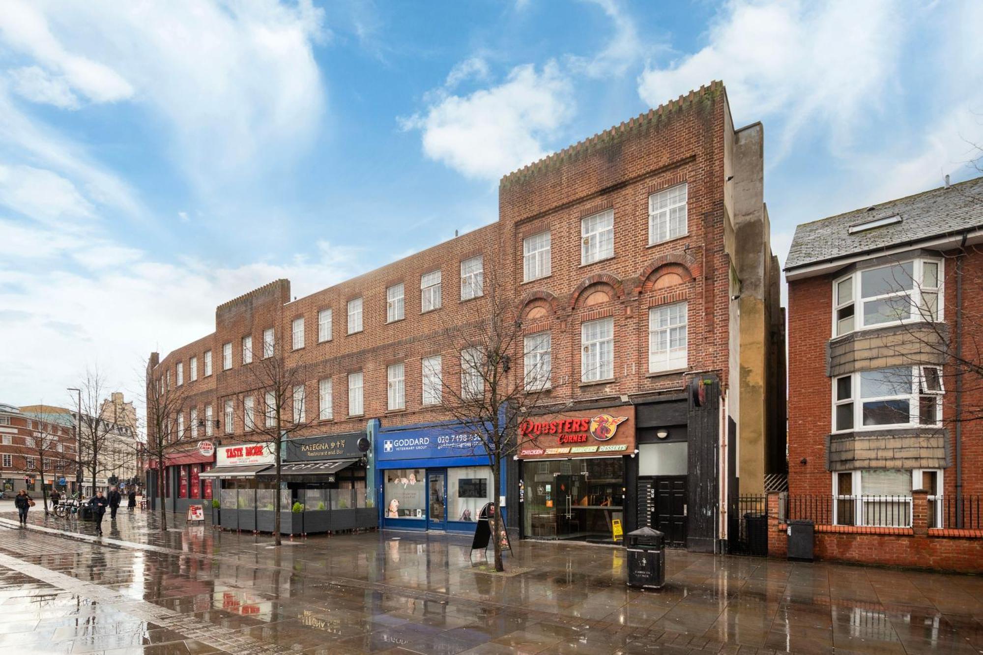 Family Friendly 2 Bed Apartment In Heart Of Stockwell, Free Wifi 12 Mins To Buckingham Palace & Kings Cross Apartment London