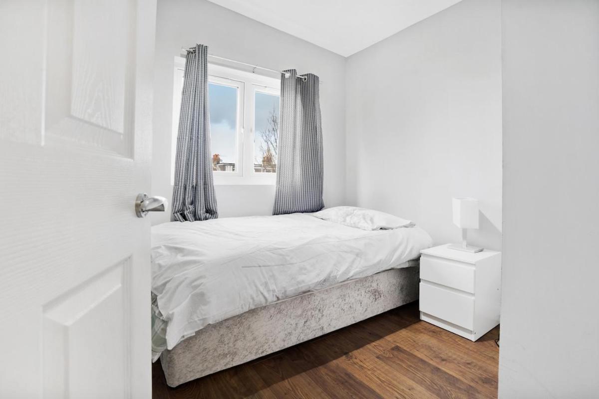 Appartement 7 Bedroom, 3 Bathrooms, Garden, 20 Mins To Centre Londres
