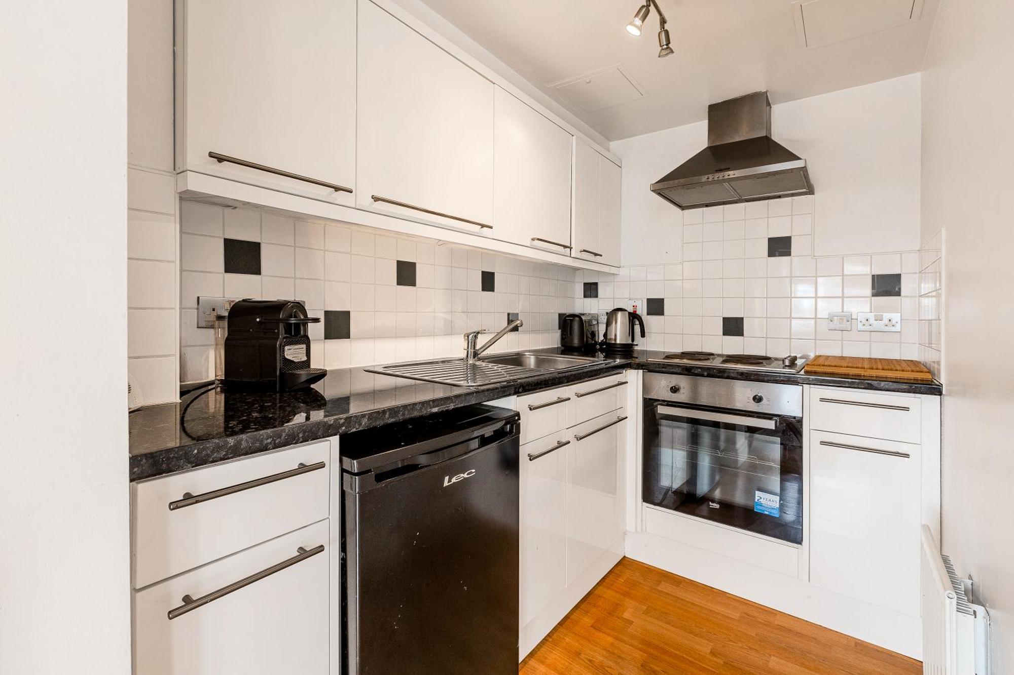Appartement Lit & Airy In Vibrant Spitalfields Londen
