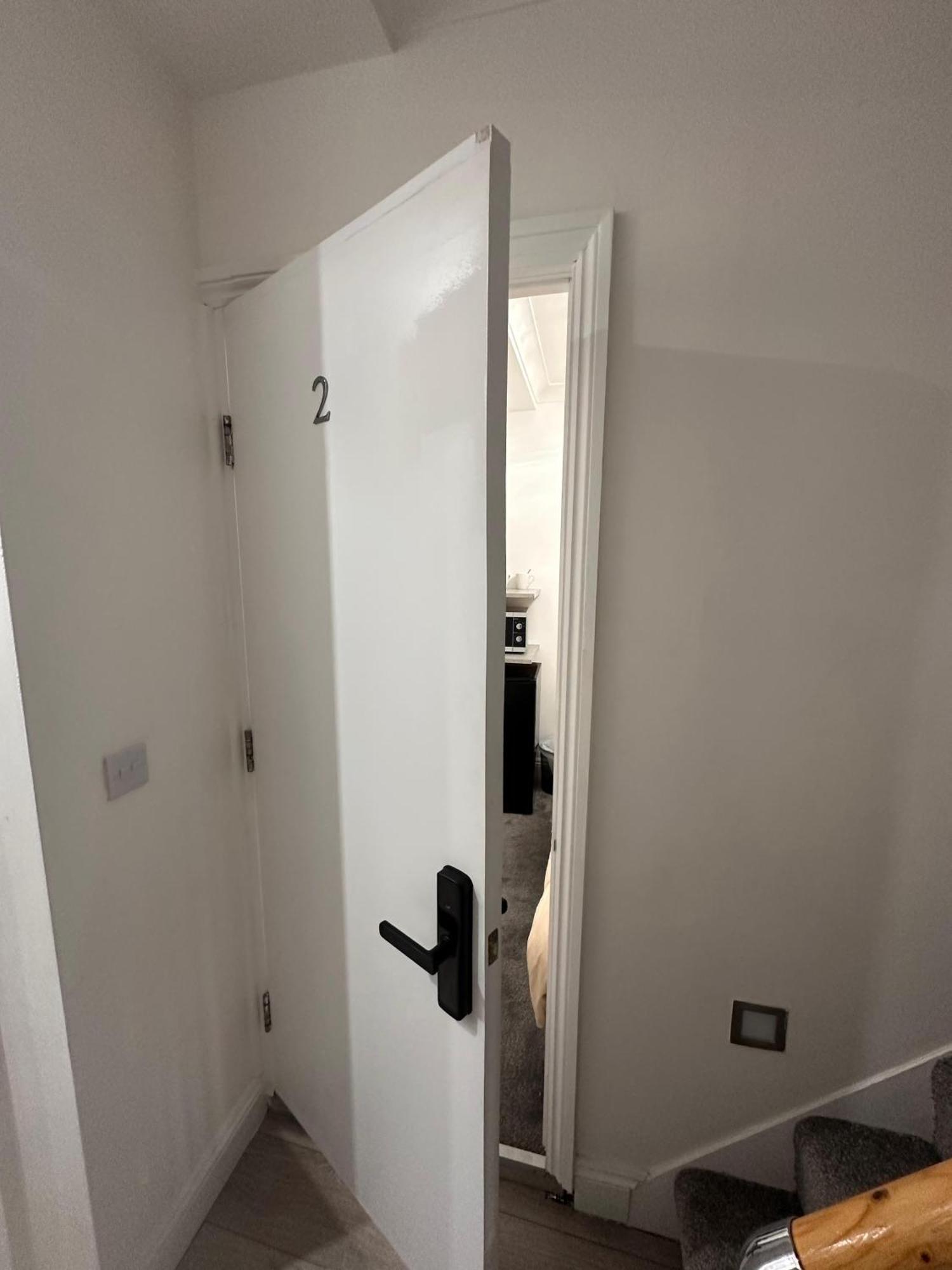 Borough 5 Min Walk Guest house *