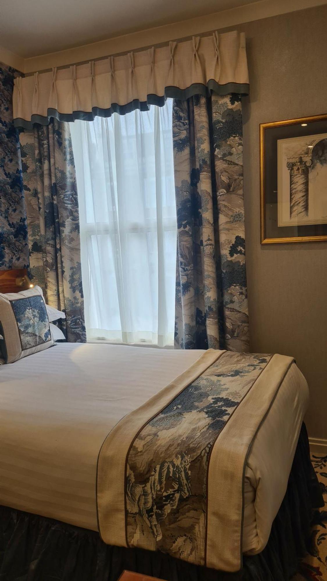 London Lodge Hotel 3*
