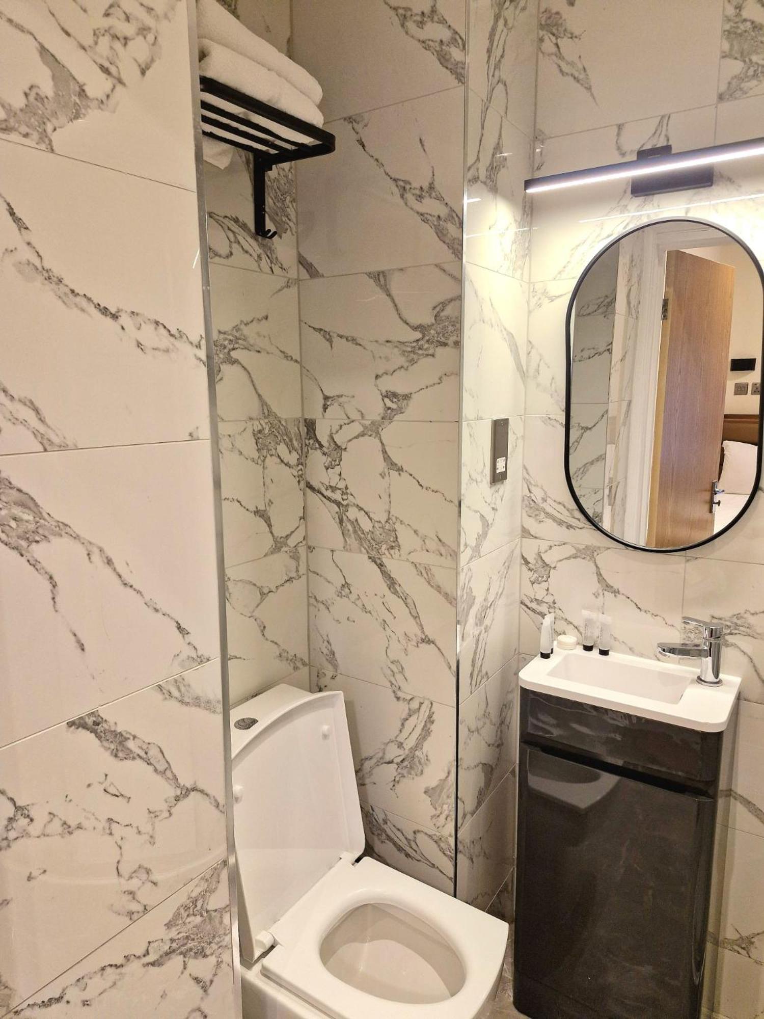 Olympia Inn Hotel 3* London
