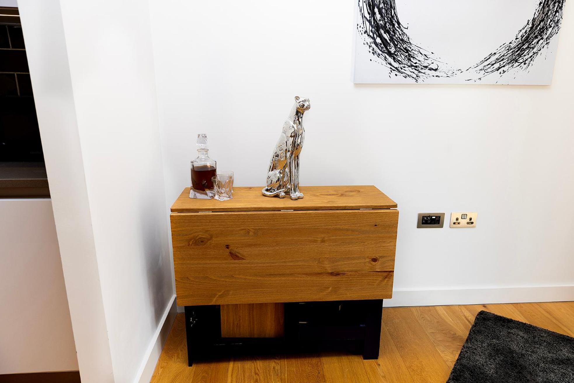 Peninsula Life- Stylish Greenwich 1bed Flat * Londen