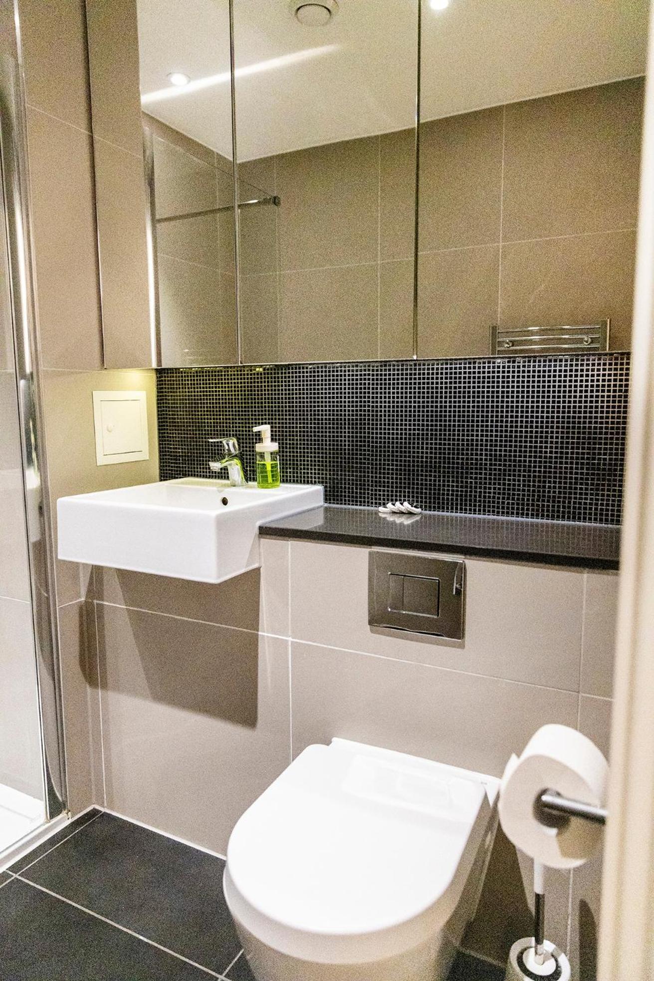 Peninsula Life- Stylish Greenwich 1bed Flat Londen