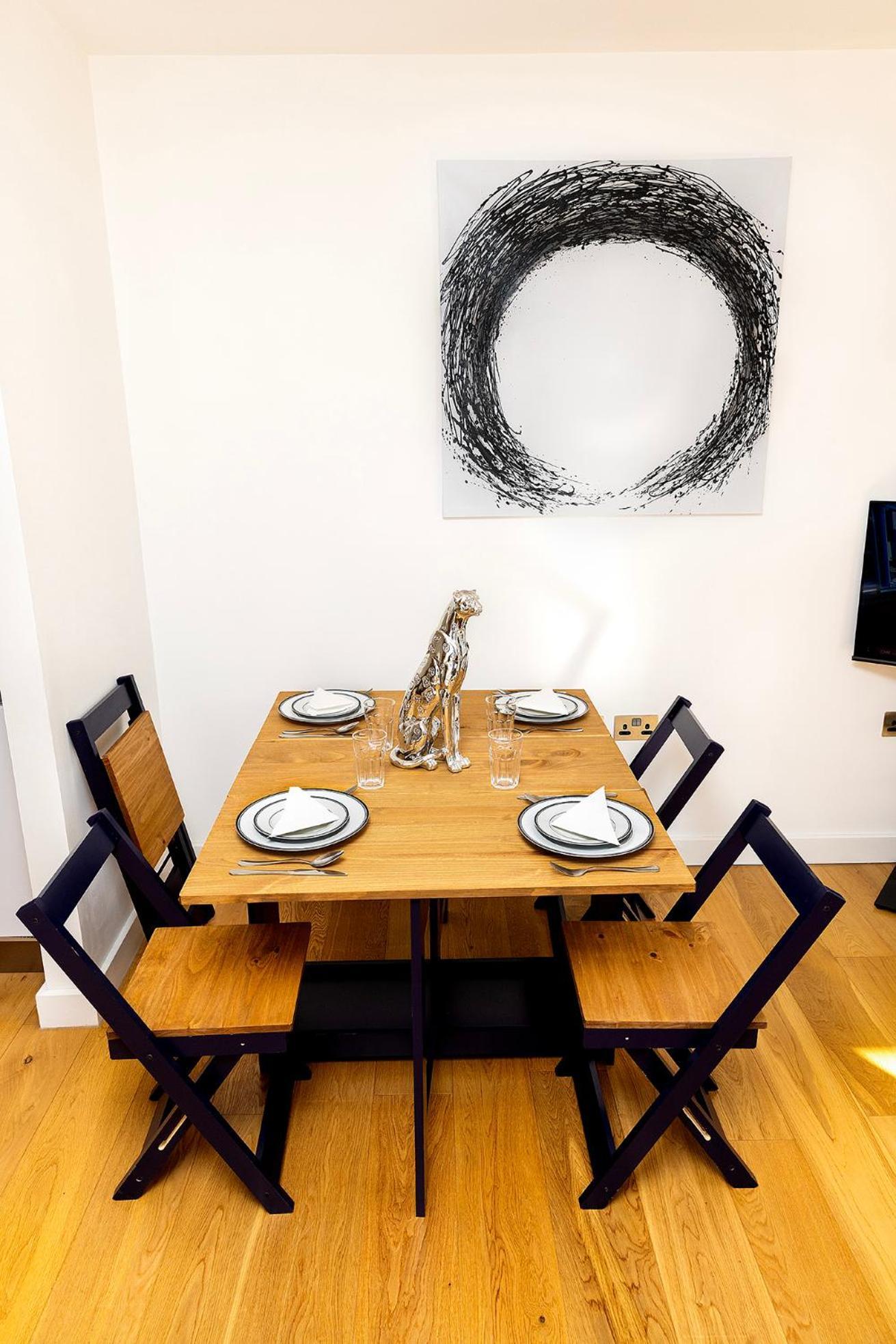 Peninsula Life- Stylish Greenwich 1bed Flat Londen