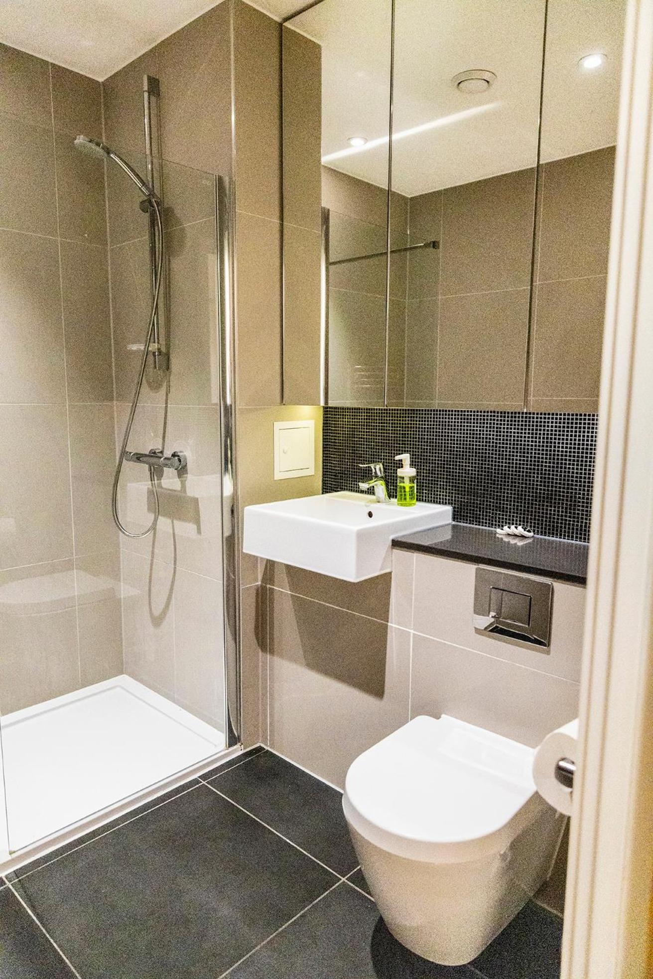 Peninsula Life- Stylish Greenwich 1bed Flat * Londen